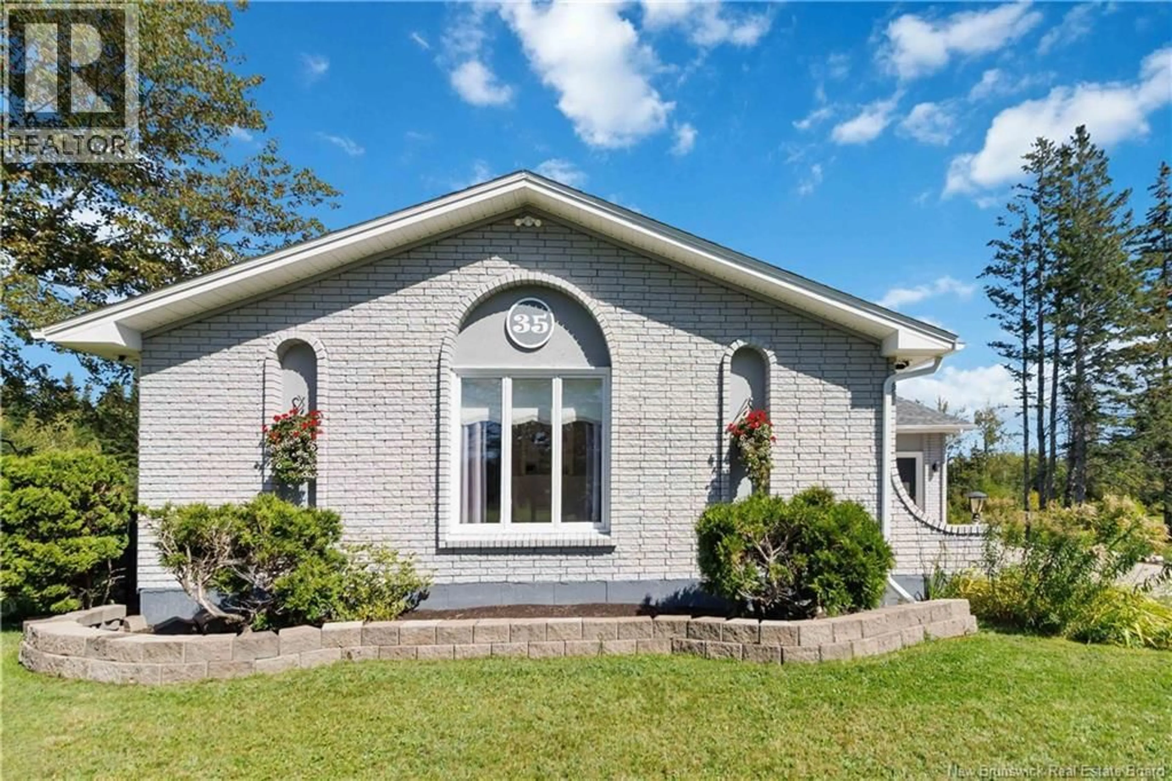 Home with brick exterior material, building for 35 DE LA BRECHE, Grand-Barachois New Brunswick E4P7B5