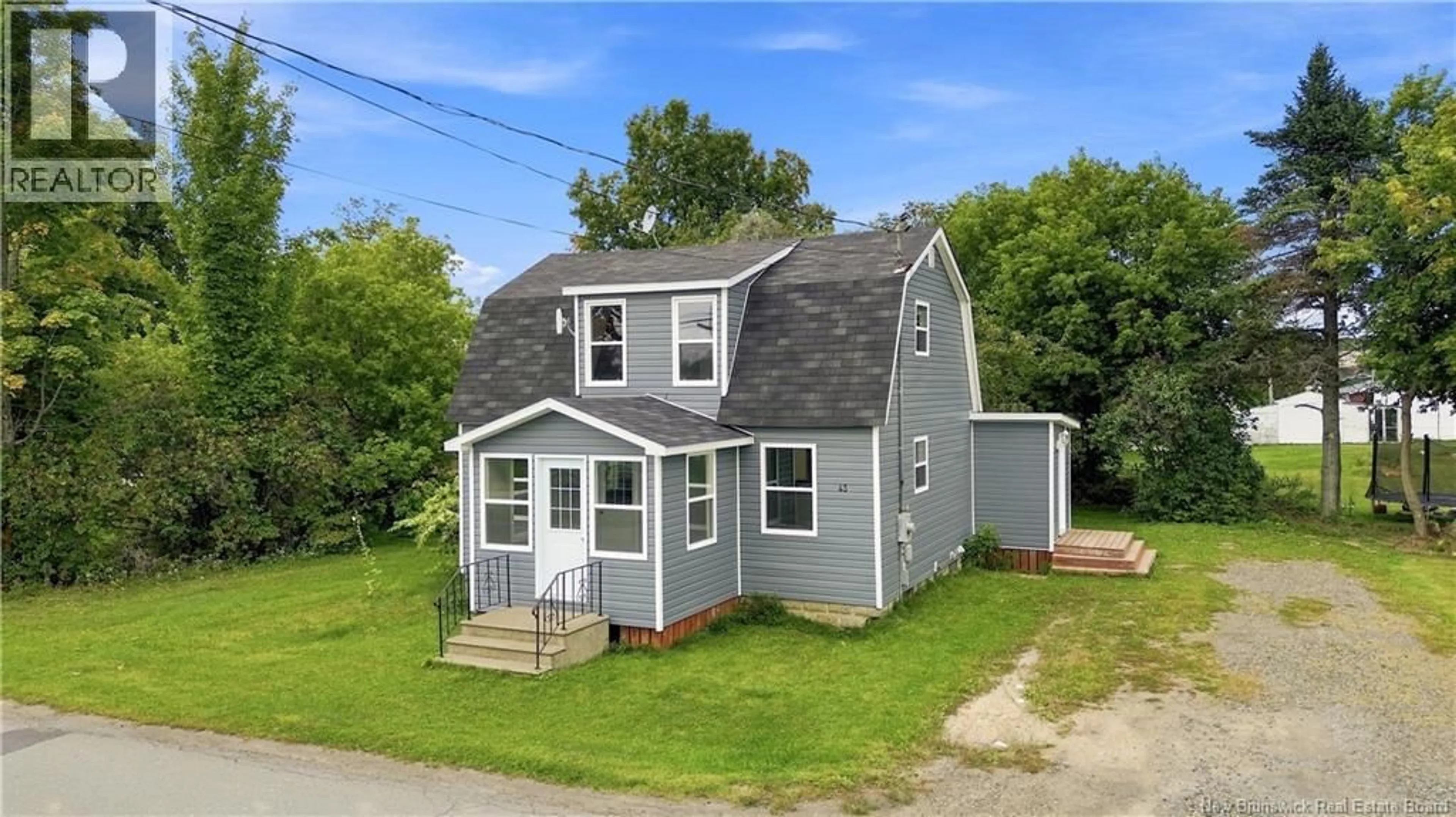 A pic from outside/outdoor area/front of a property/back of a property/a pic from drone, street for 43 HILLCREST AVENUE, Hartland New Brunswick E7P1M7
