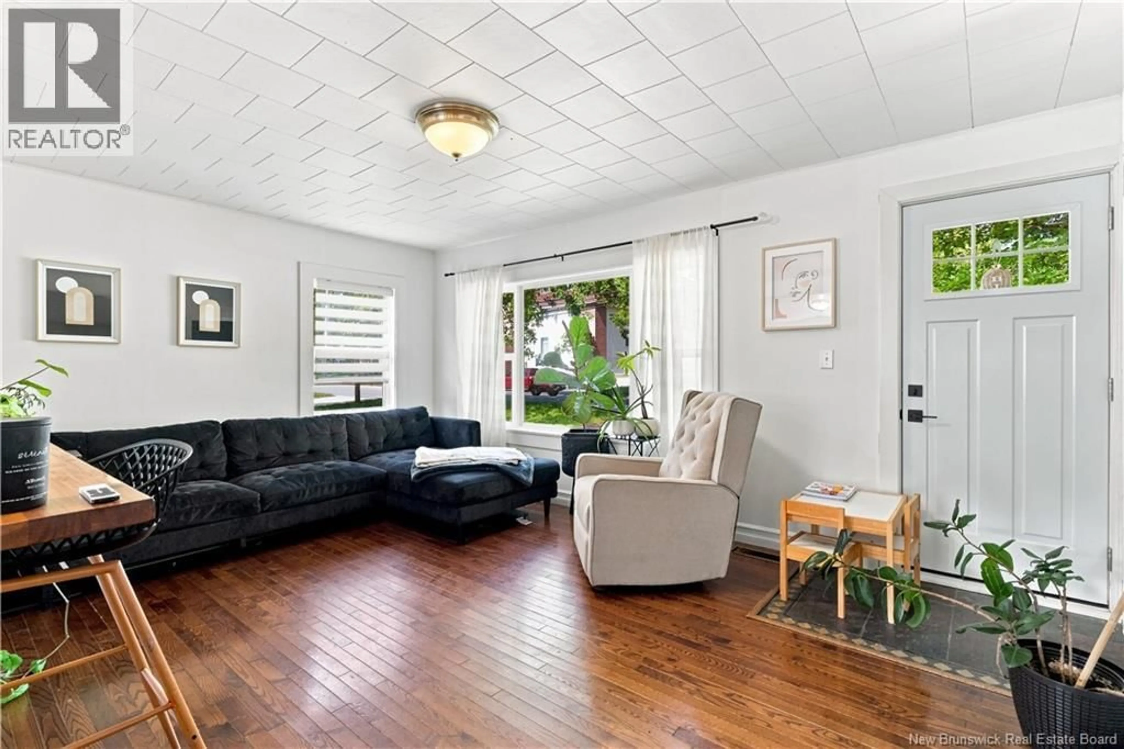 Living room with furniture, unknown for 400 GIBSON STREET, Fredericton New Brunswick E3A4E6