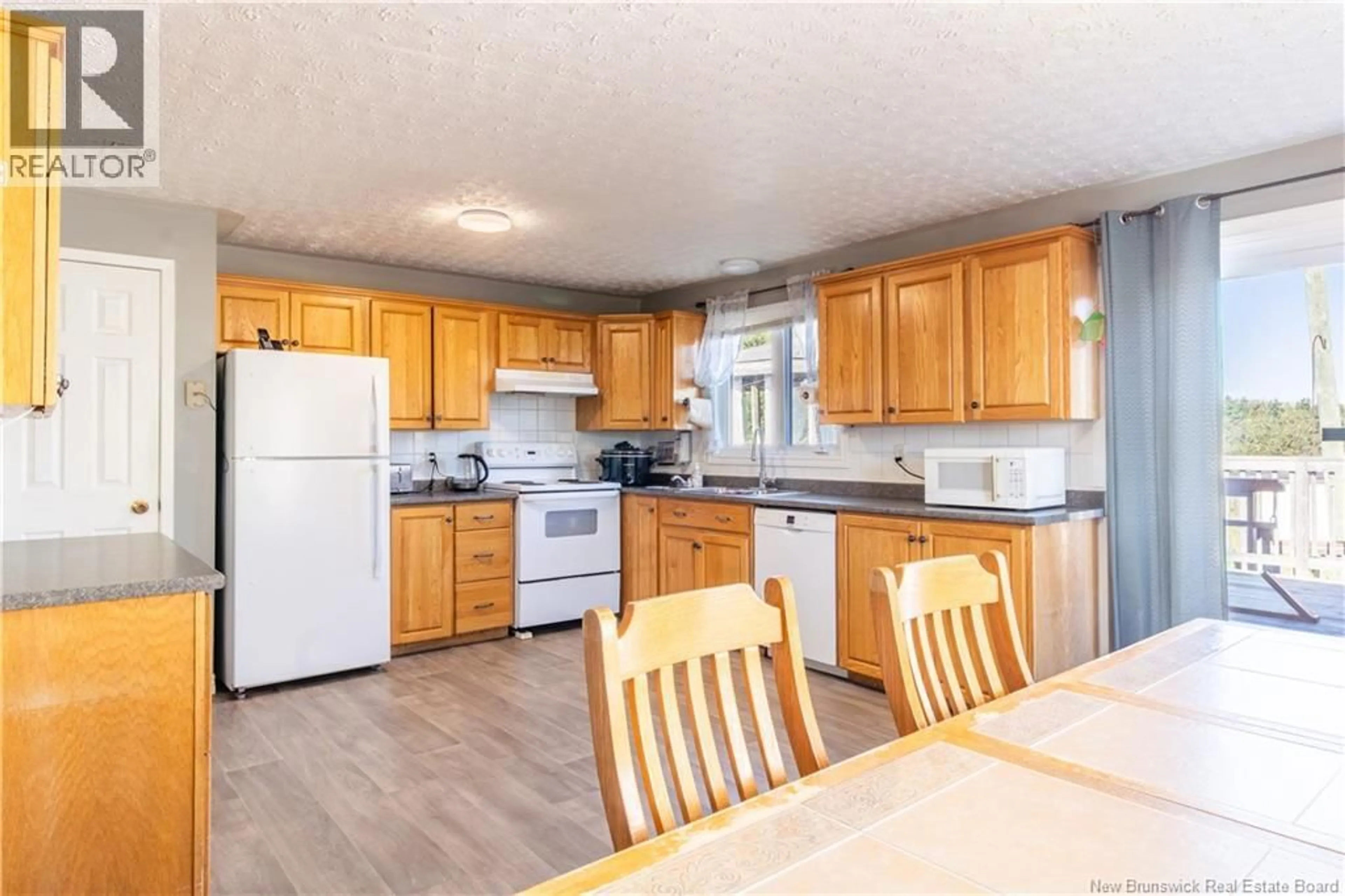 Standard kitchen, unknown for 167 MCGREGOR BROOK ROAD, Roachville New Brunswick E4E2G4