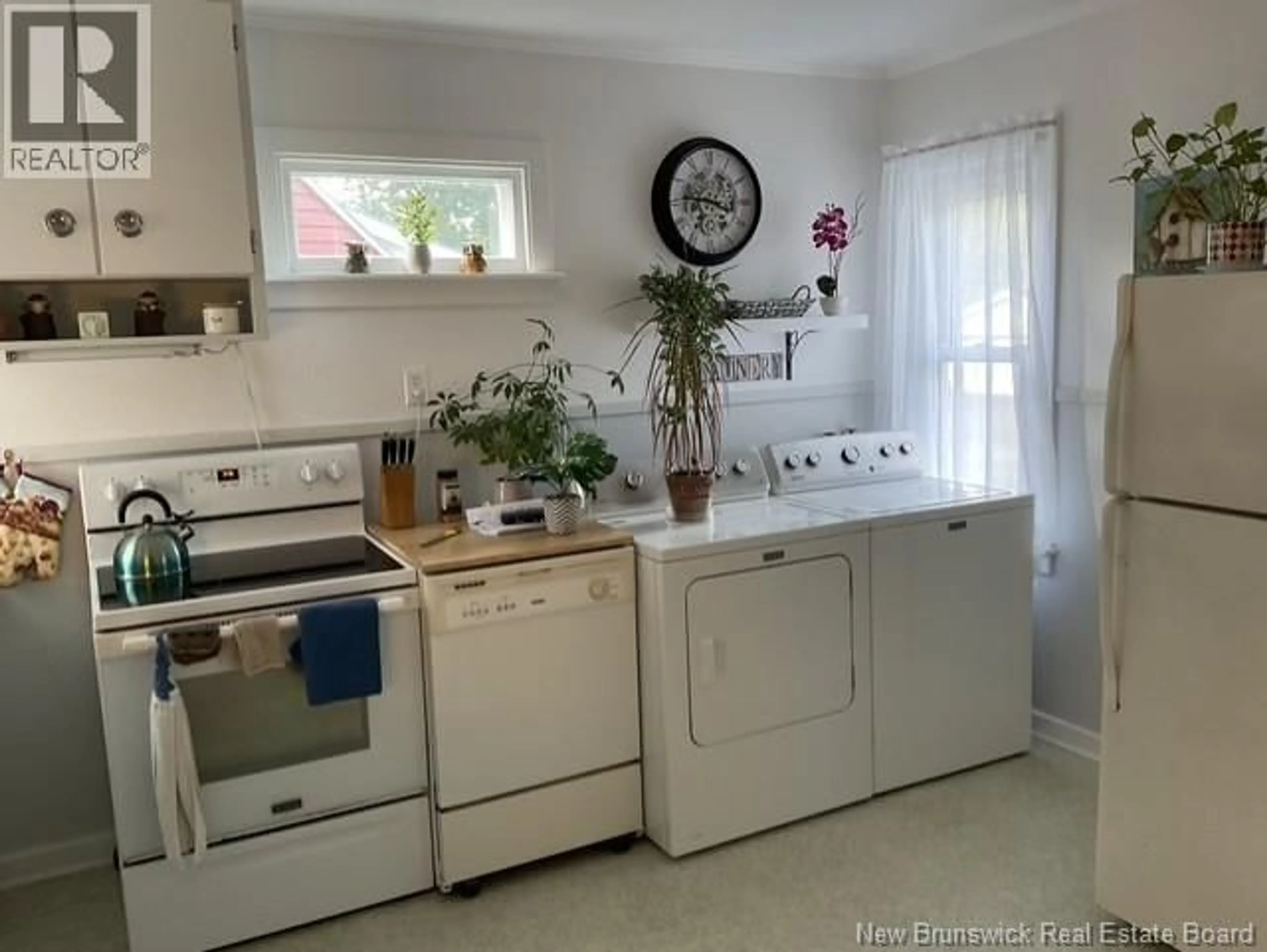 Standard kitchen, ceramic/tile floor for 147 SAINT JAMES STREET, Woodstock New Brunswick E7M2T5
