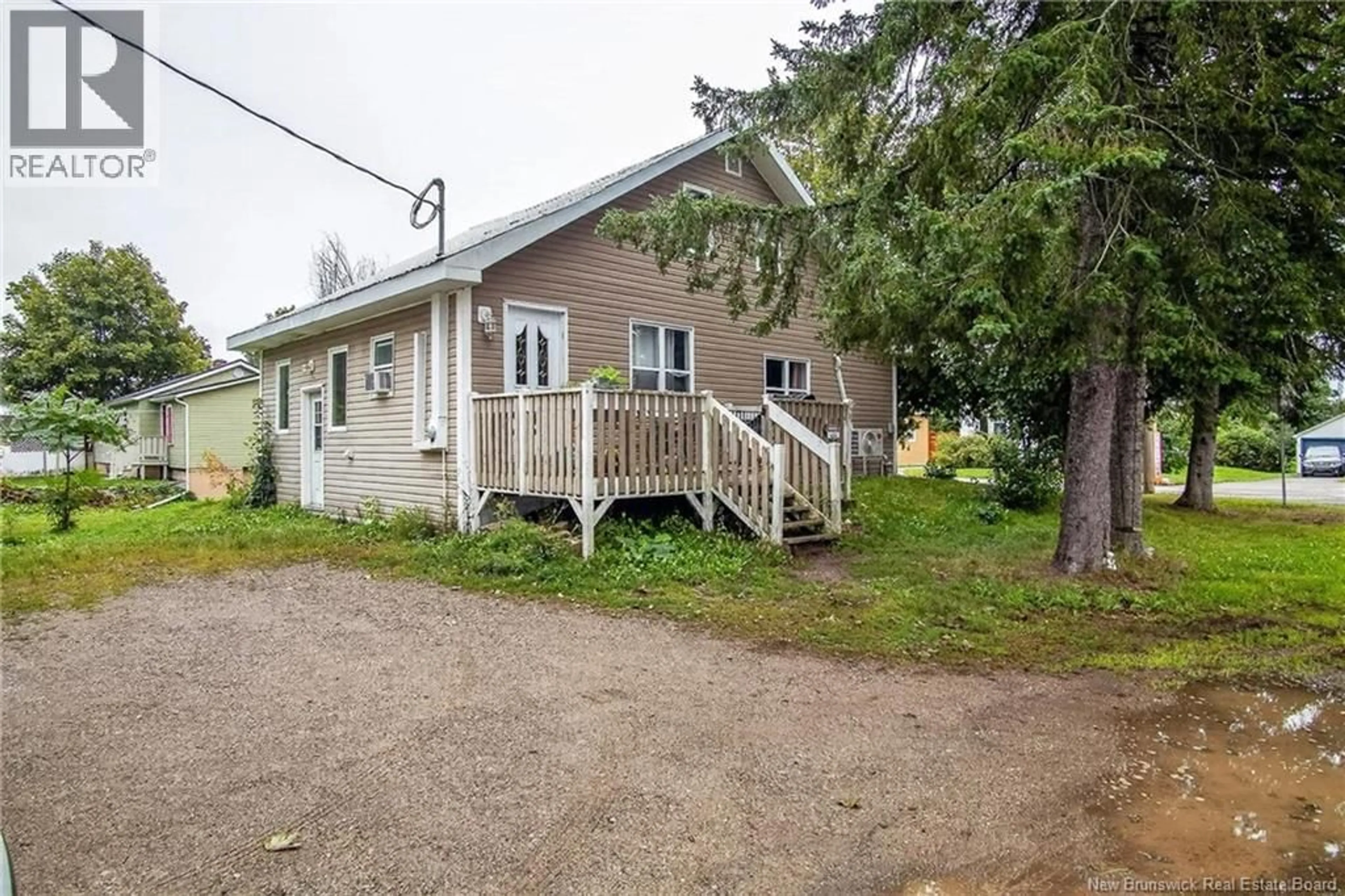Patio, street for 79 FLORAL AVENUE, Sussex New Brunswick E4E1L7