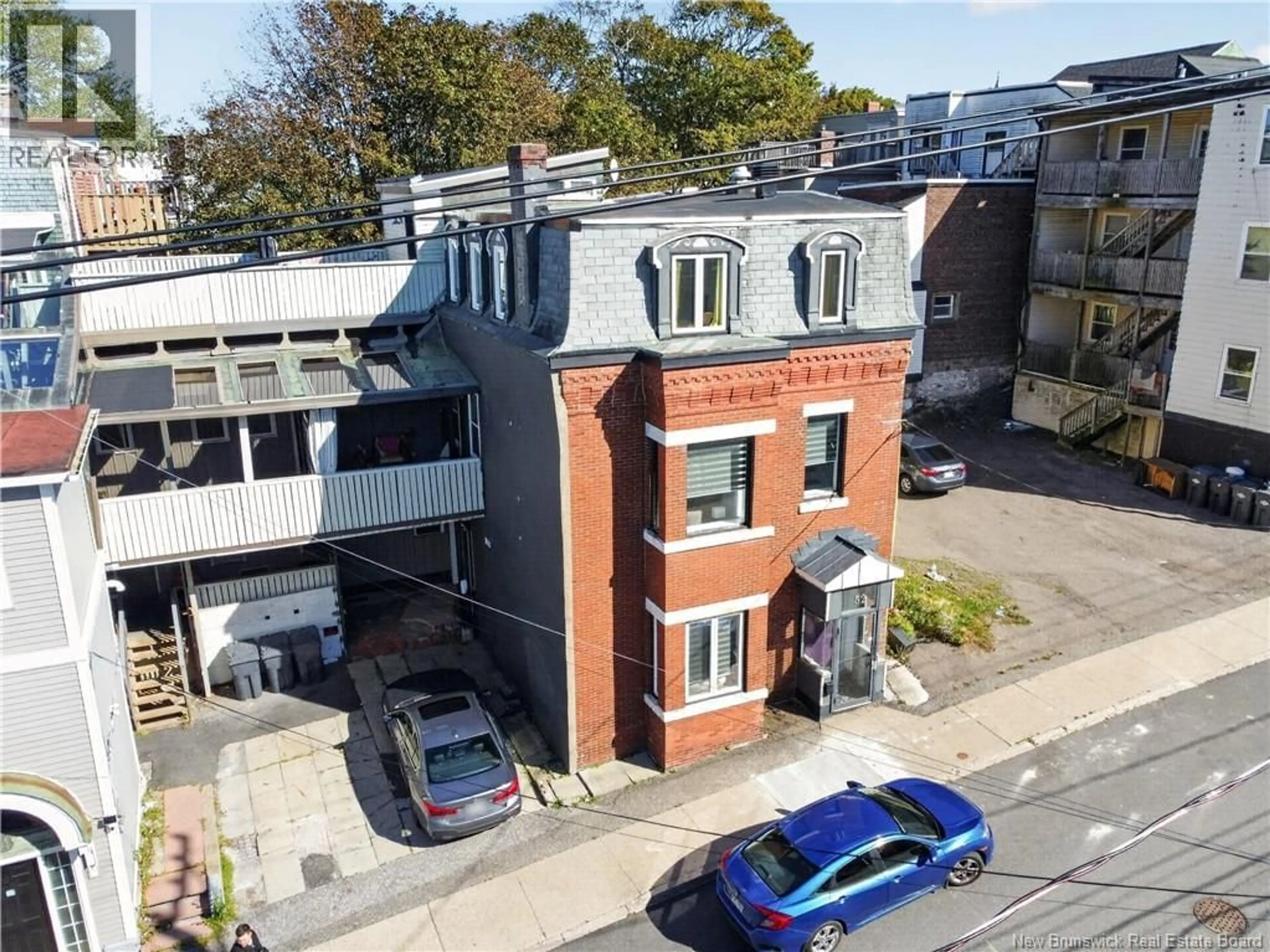A pic from outside/outdoor area/front of a property/back of a property/a pic from drone, building for 52 DORCHESTER STREET, Saint John New Brunswick E2L3H9