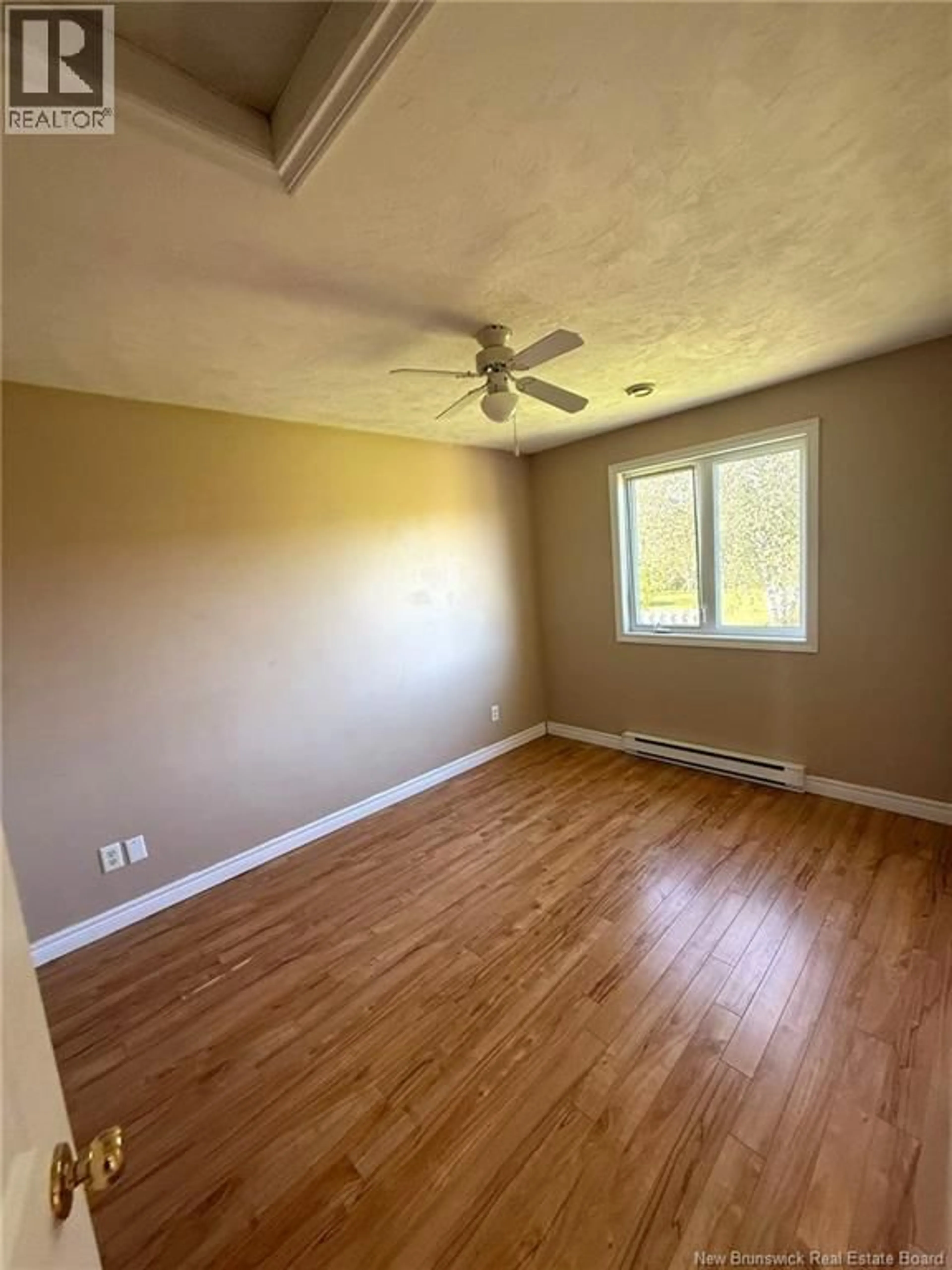 A pic of a room for 24-26 SUTTON COURT, Moncton New Brunswick E1G2G8