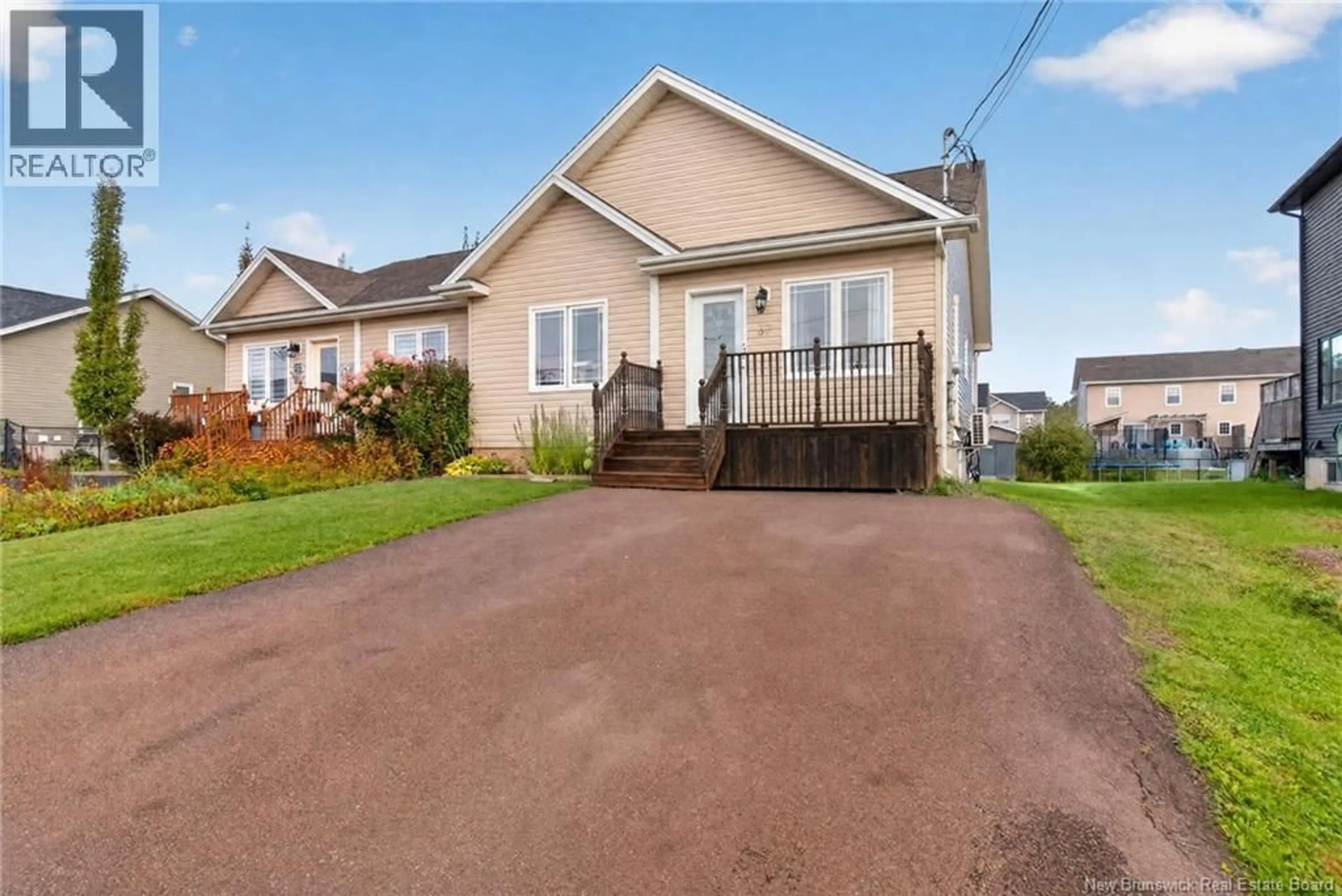 Home with vinyl exterior material, street for 37 BREVET, Moncton New Brunswick E1G5T1