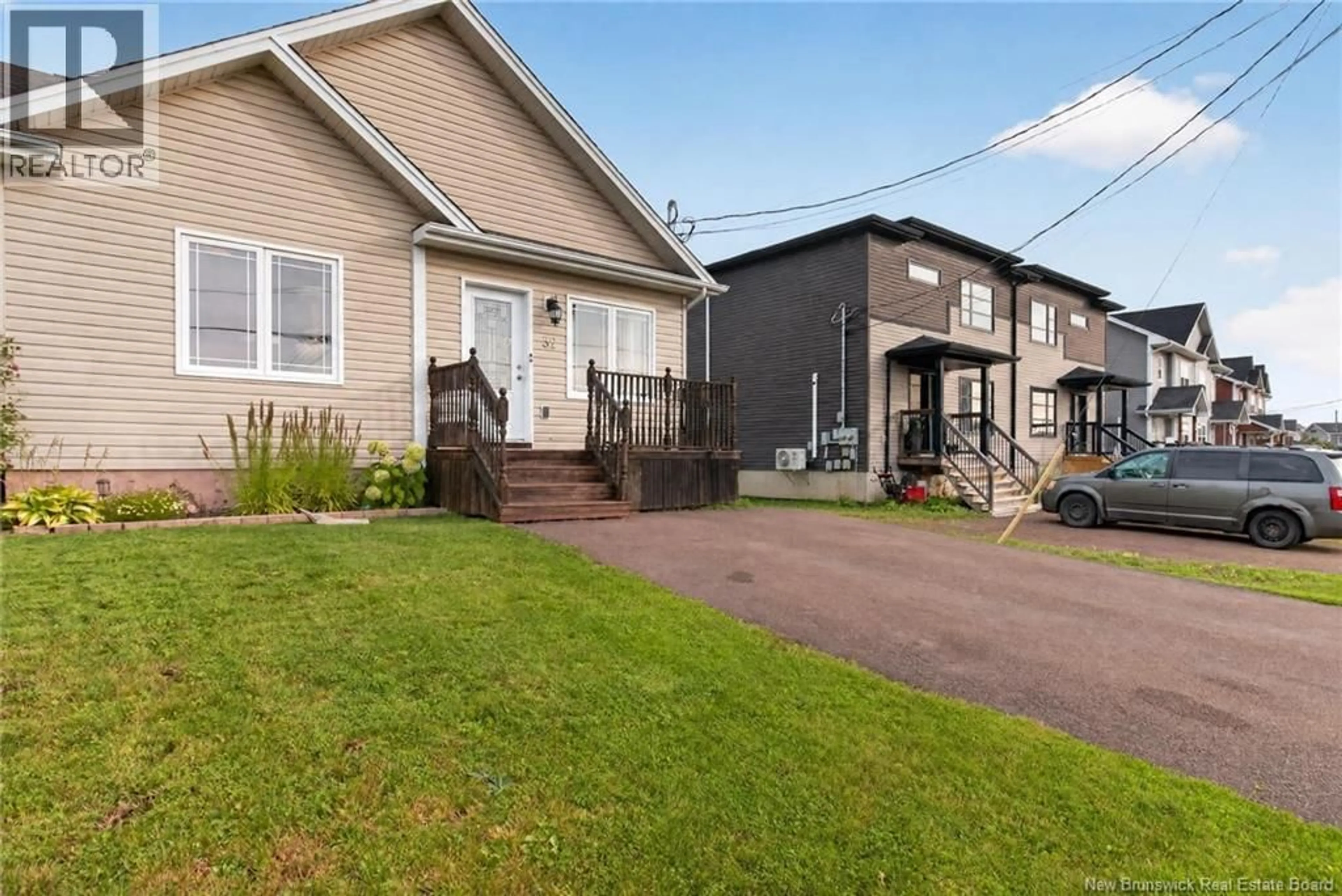 Home with vinyl exterior material, street for 37 BREVET, Moncton New Brunswick E1G5T1