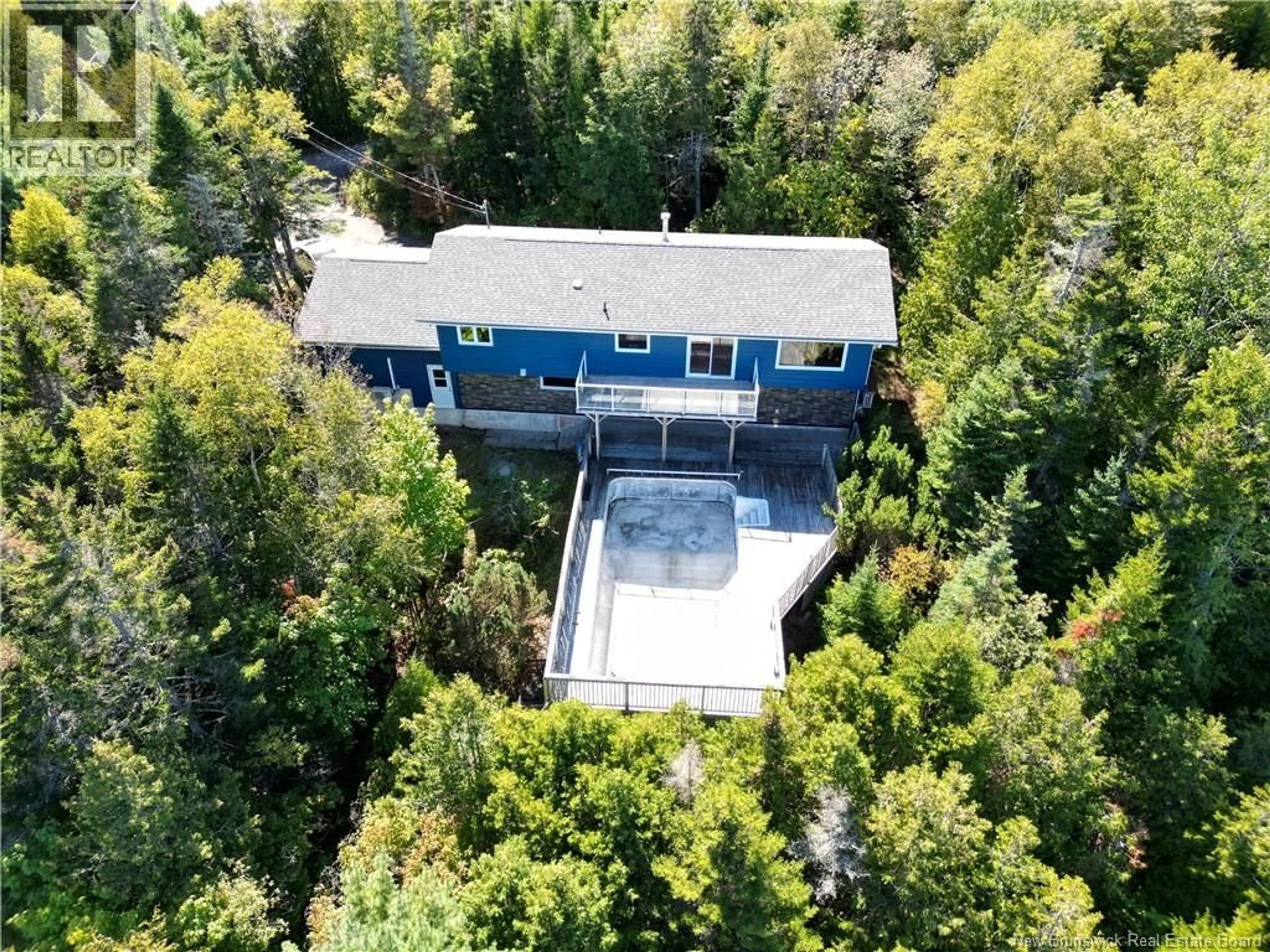 A pic from outside/outdoor area/front of a property/back of a property/a pic from drone, unknown for 6 CARDINAL LANE, Saint John New Brunswick E2M6M3