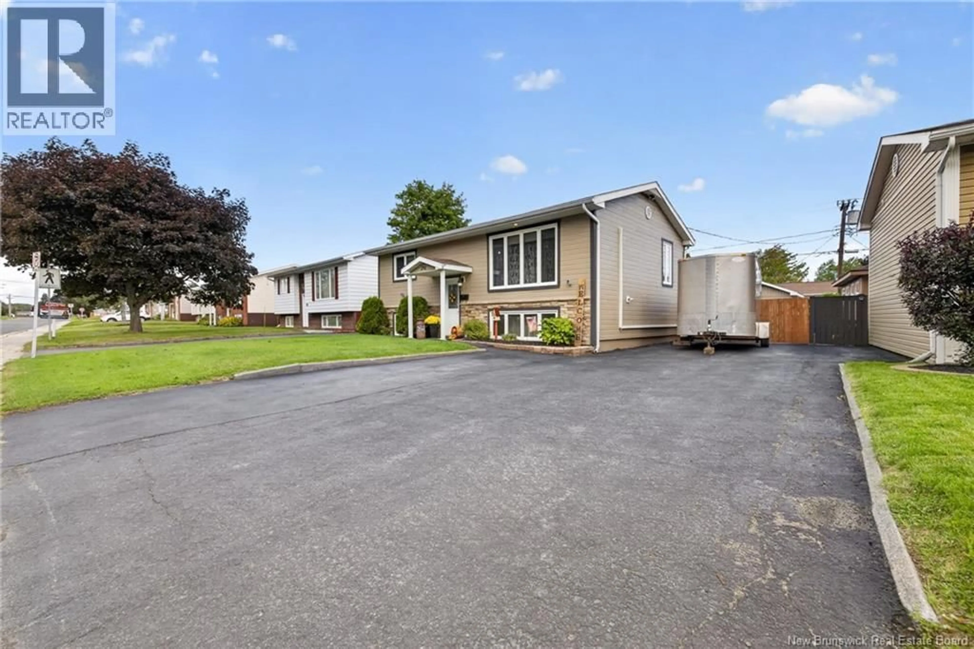 A pic from outside/outdoor area/front of a property/back of a property/a pic from drone, street for 291 DOVER STREET, Campbellton New Brunswick E3N3L5