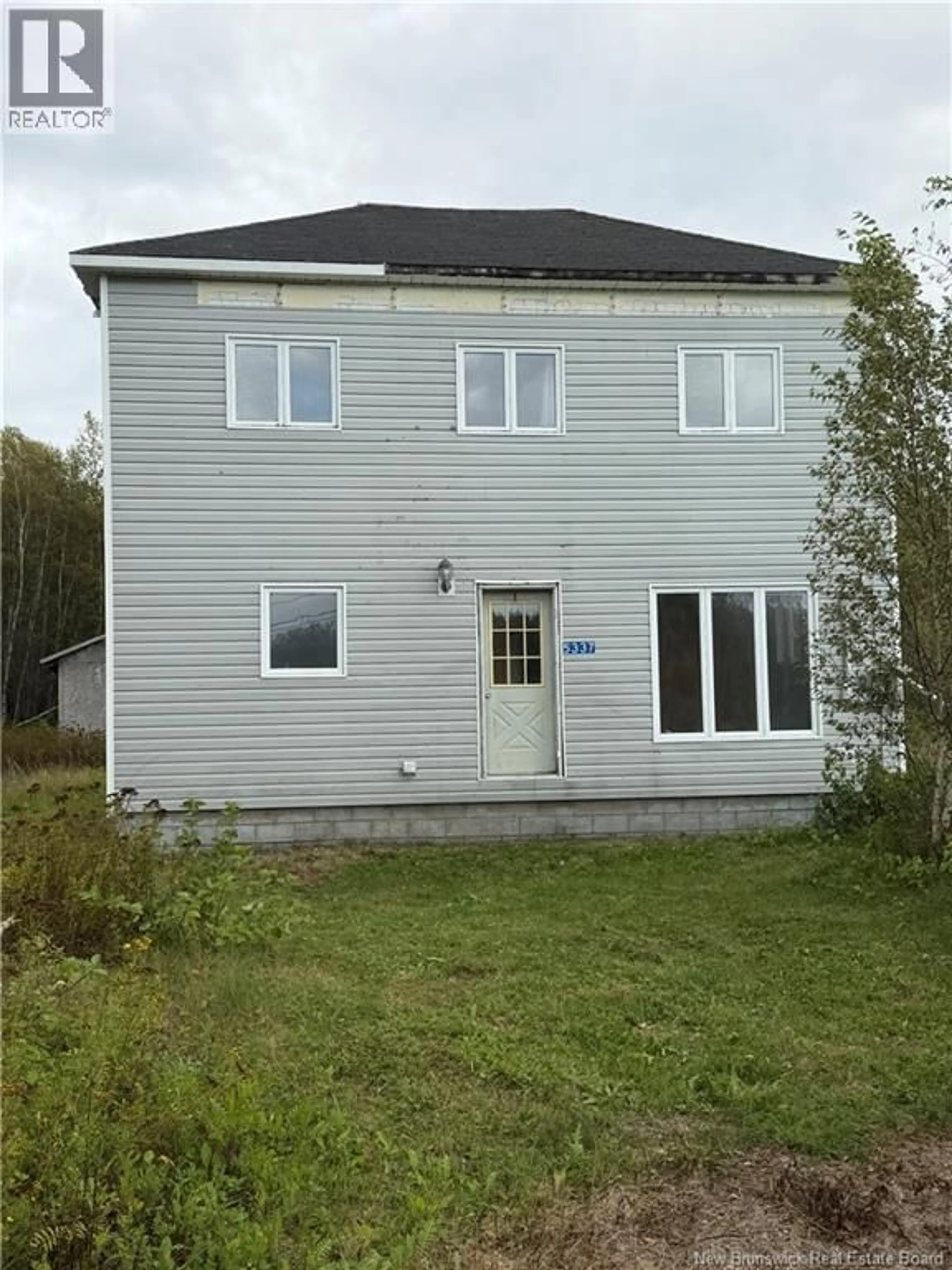 A pic from outside/outdoor area/front of a property/back of a property/a pic from drone, building for 5337 117 ROUTE, Baie-Sainte-Anne New Brunswick E9A1E4