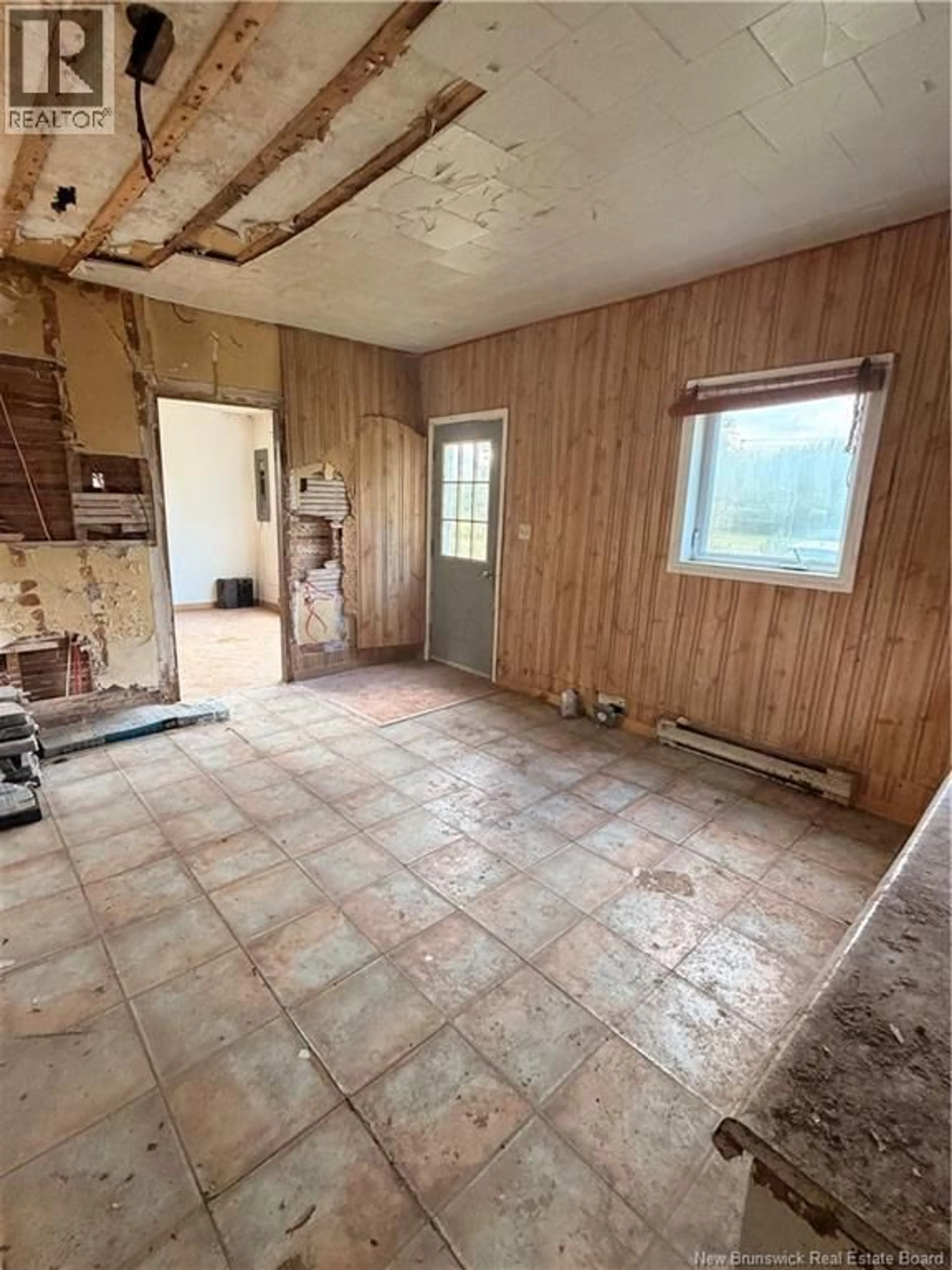 A pic of a room for 5337 117 ROUTE, Baie-Sainte-Anne New Brunswick E9A1E4
