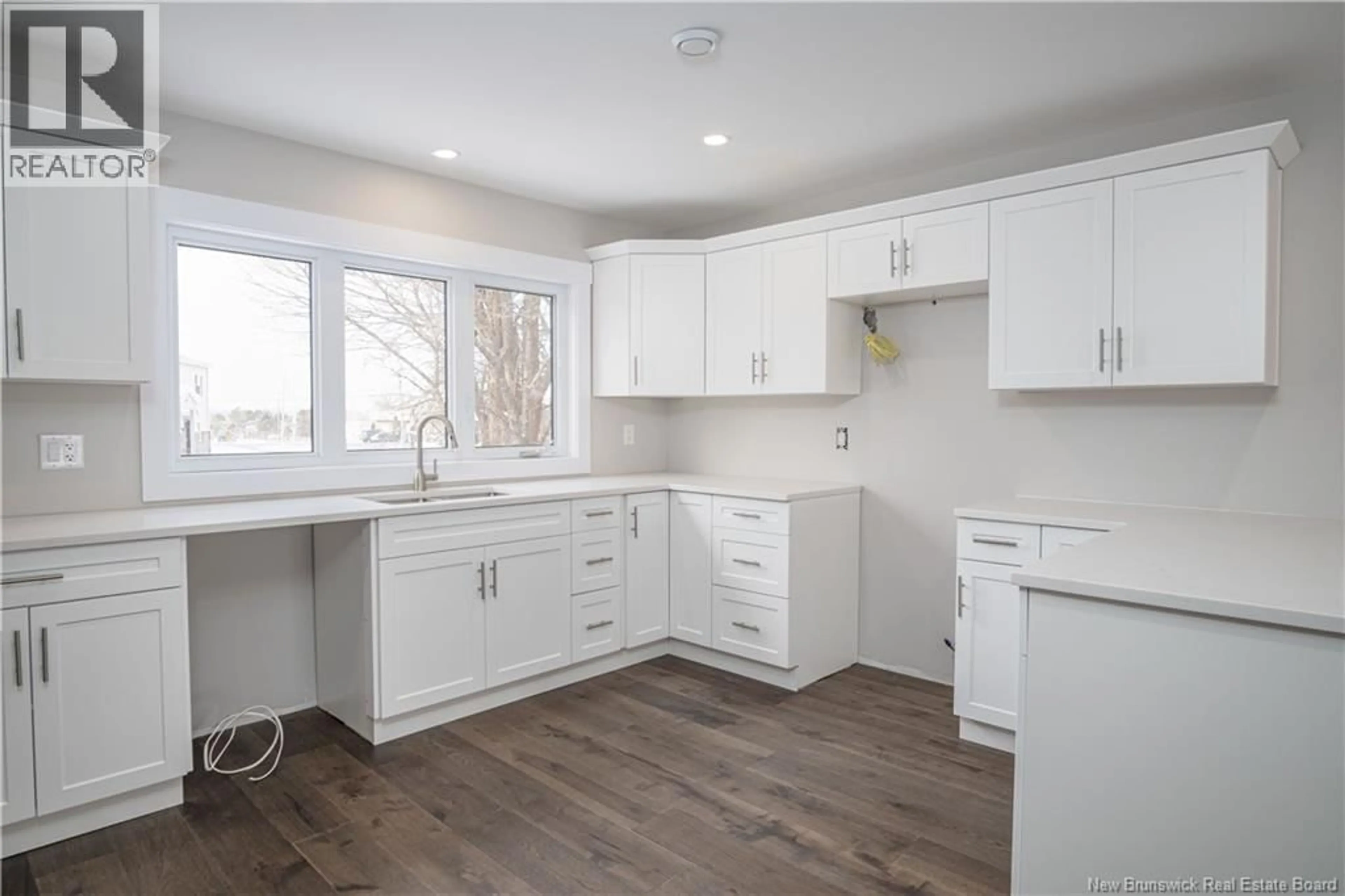 Open concept kitchen, wood/laminate floor for 6 ROCKINGSTONE DRIVE, Saint John New Brunswick E2M0B5