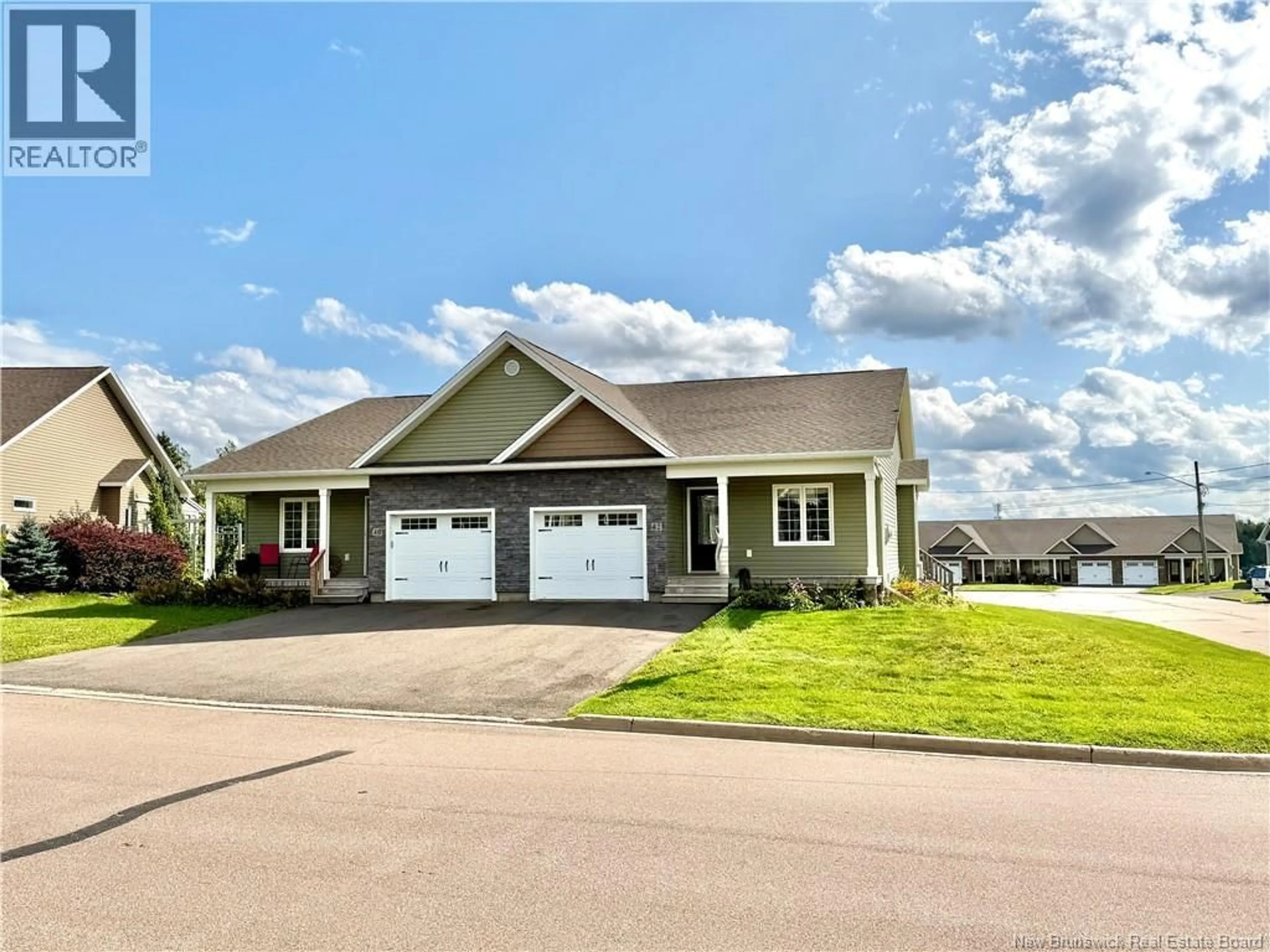 Home with vinyl exterior material, water/lake/river/ocean view for 42 AUBERRY STREET, Moncton New Brunswick E1G5V2