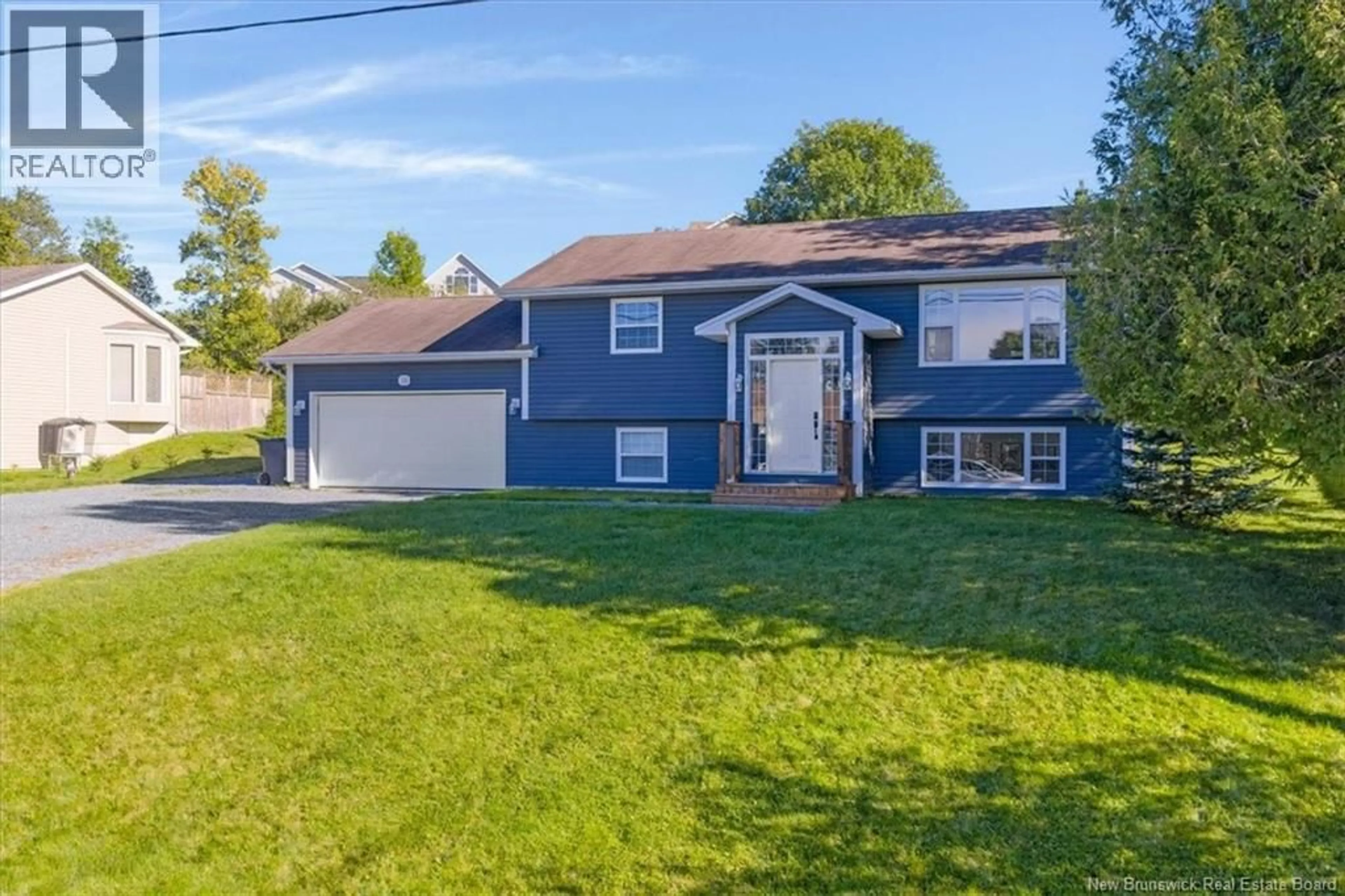 Home with vinyl exterior material, street for 16 BONANZA DRIVE, Quispamsis New Brunswick E2E1K6