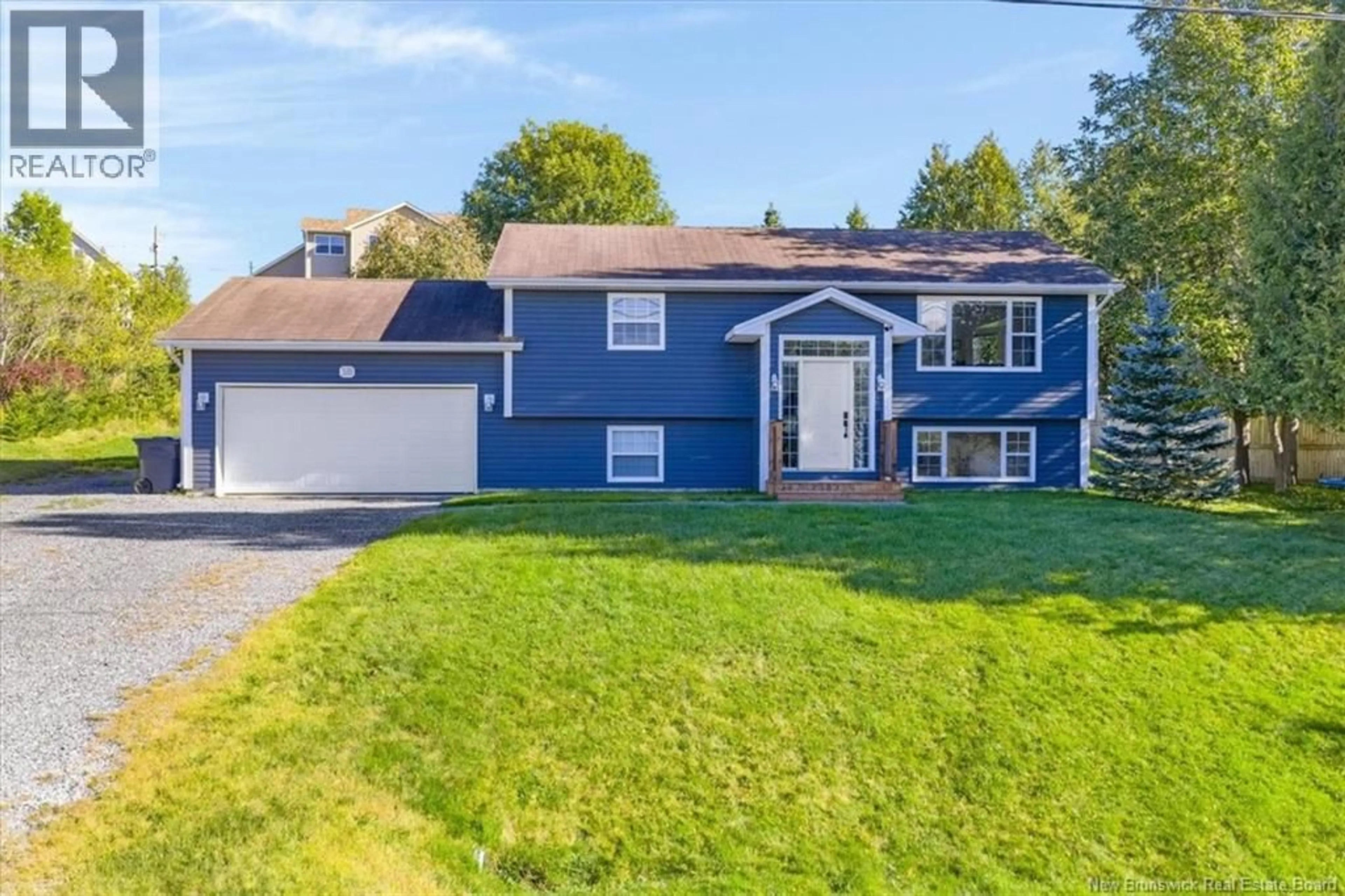 Home with vinyl exterior material, street for 16 BONANZA DRIVE, Quispamsis New Brunswick E2E1K6