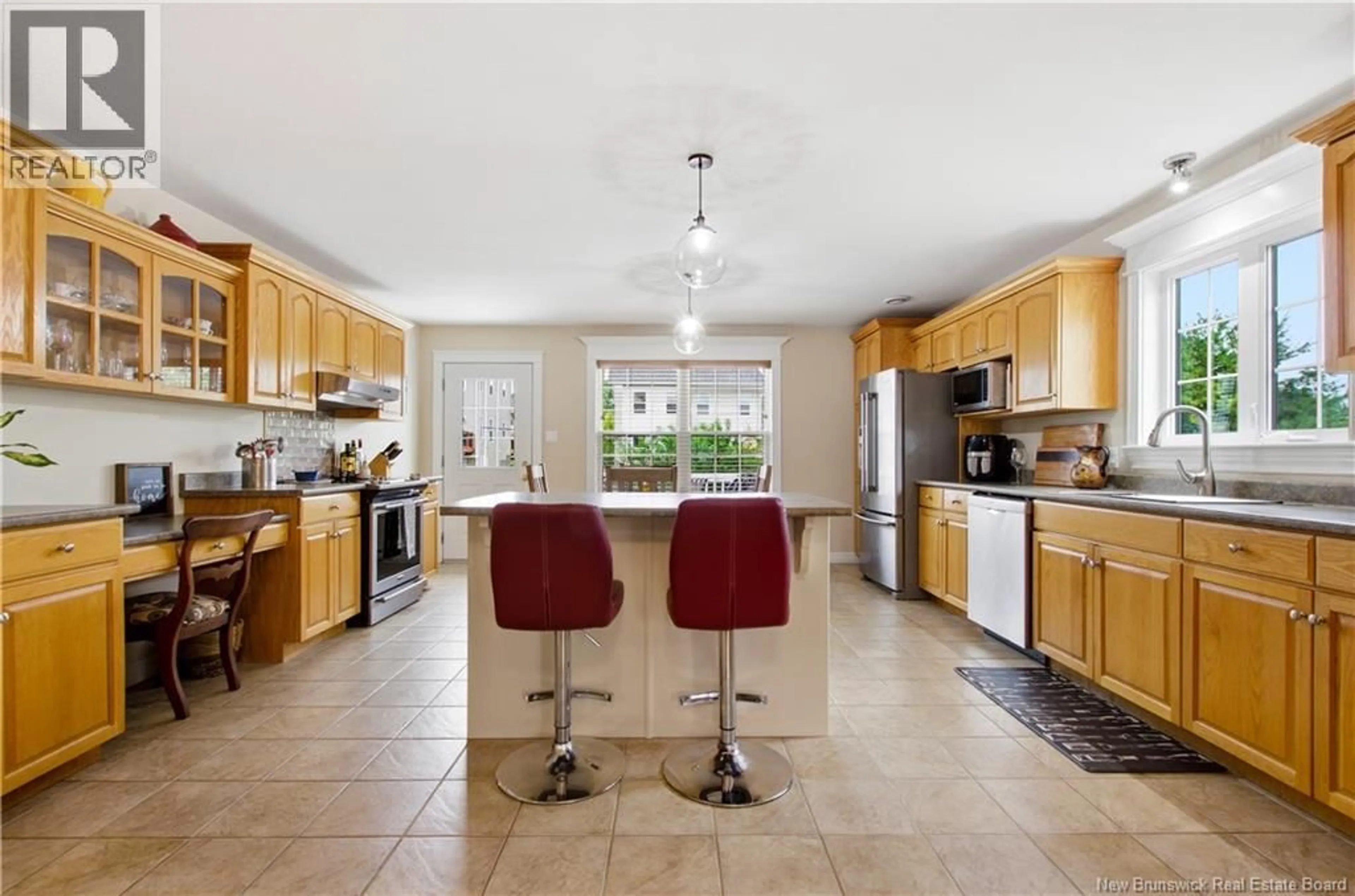 Open concept kitchen, ceramic/tile floor for 25 GLEN EYRE COURT, Silverwood New Brunswick E3C2P7