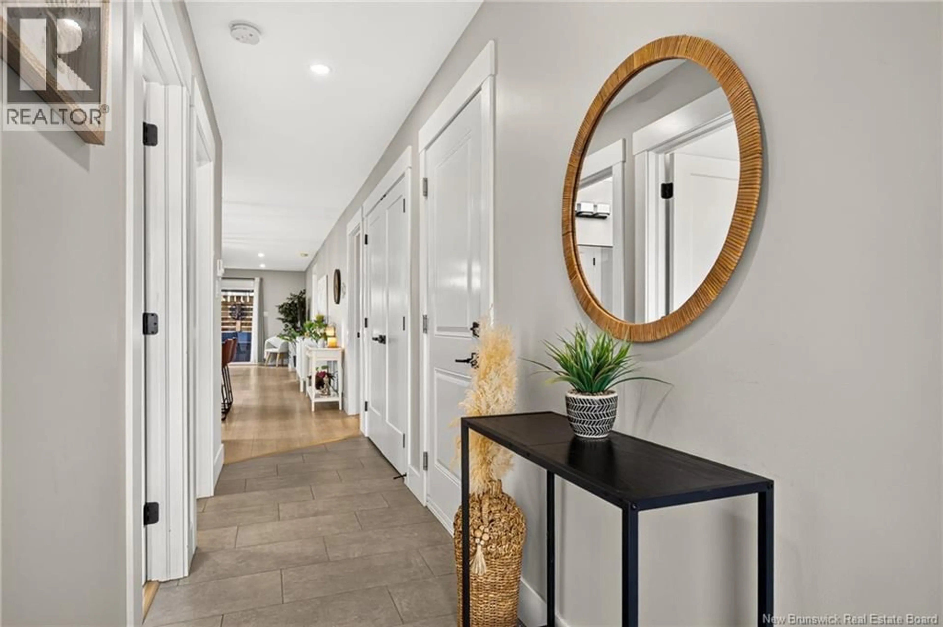 Indoor entryway for 4 MIA STREET, Shediac New Brunswick E4P0Z8