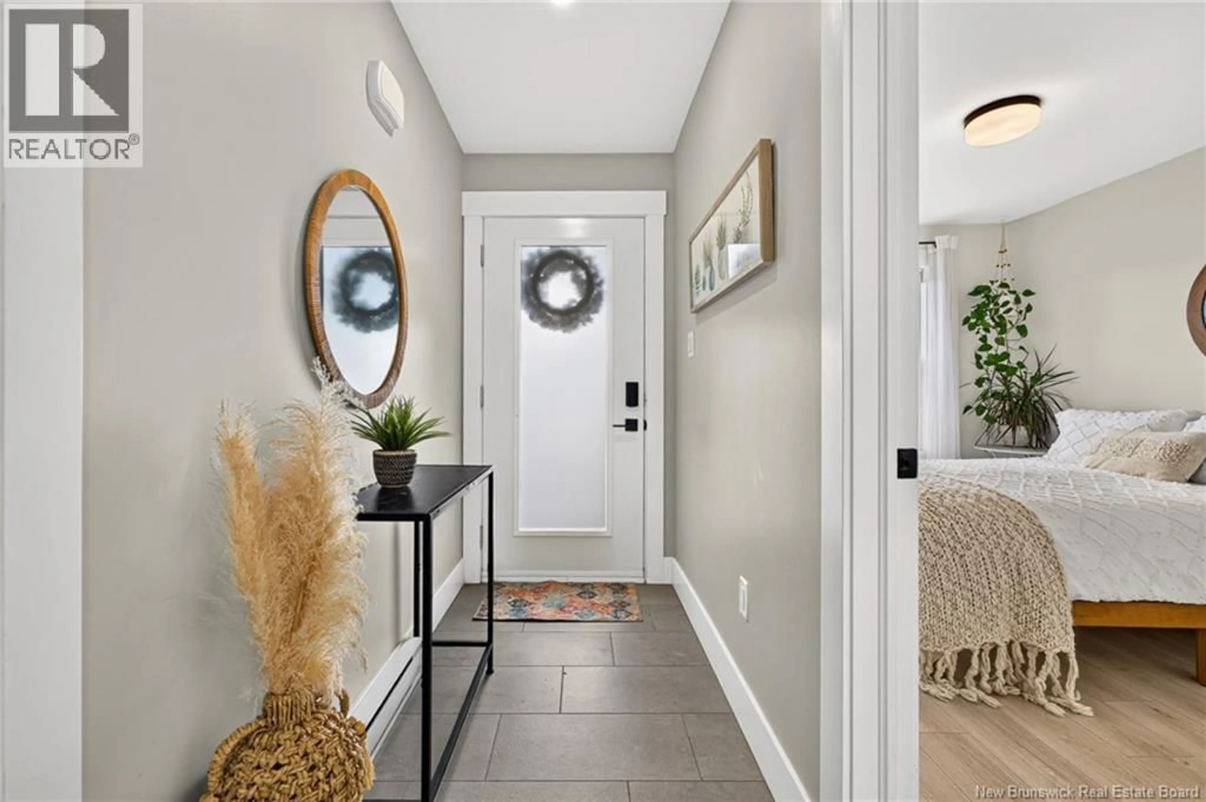 Indoor entryway for 4 MIA STREET, Shediac New Brunswick E4P0Z8