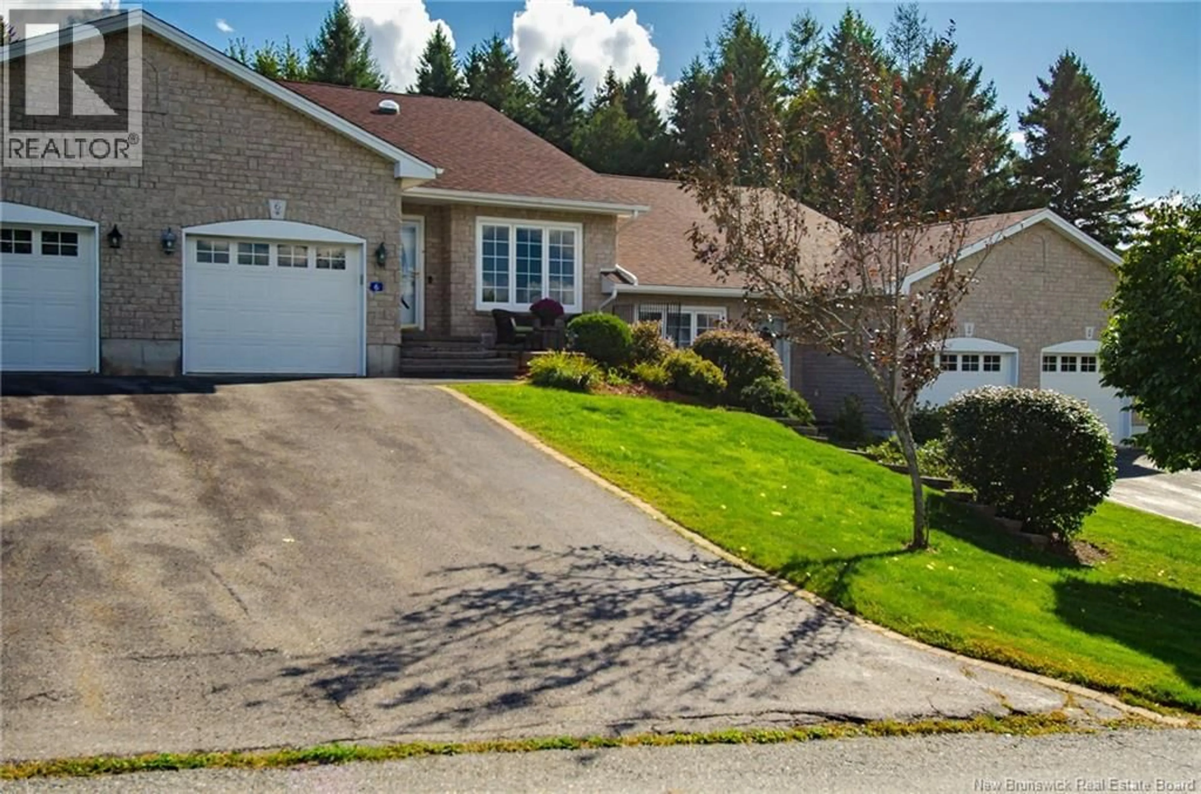 A pic from outside/outdoor area/front of a property/back of a property/a pic from drone, street for 6 MAPLEVIEW DRIVE, Hampton New Brunswick E5N0B5