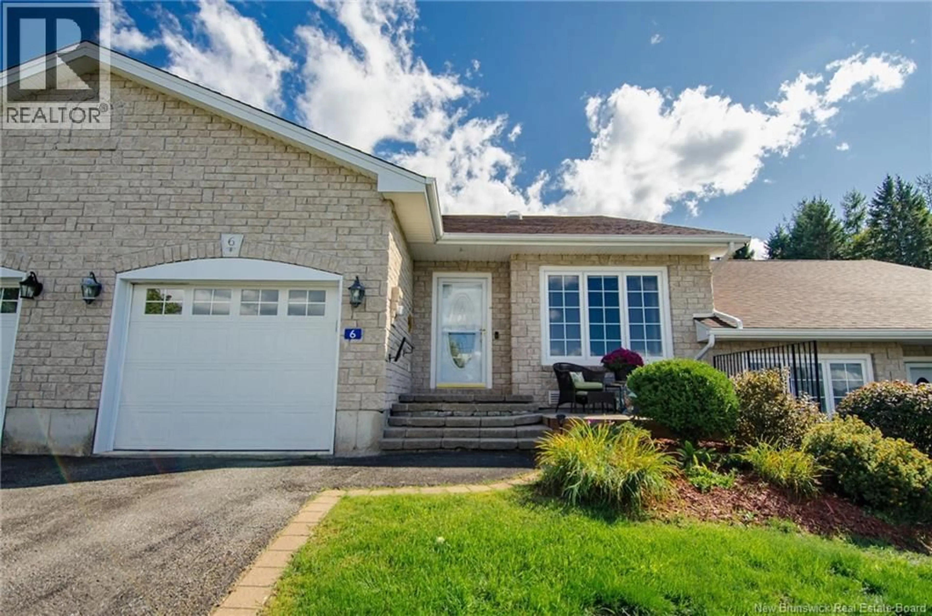 Home with vinyl exterior material, street for 6 MAPLEVIEW DRIVE, Hampton New Brunswick E5N0B5