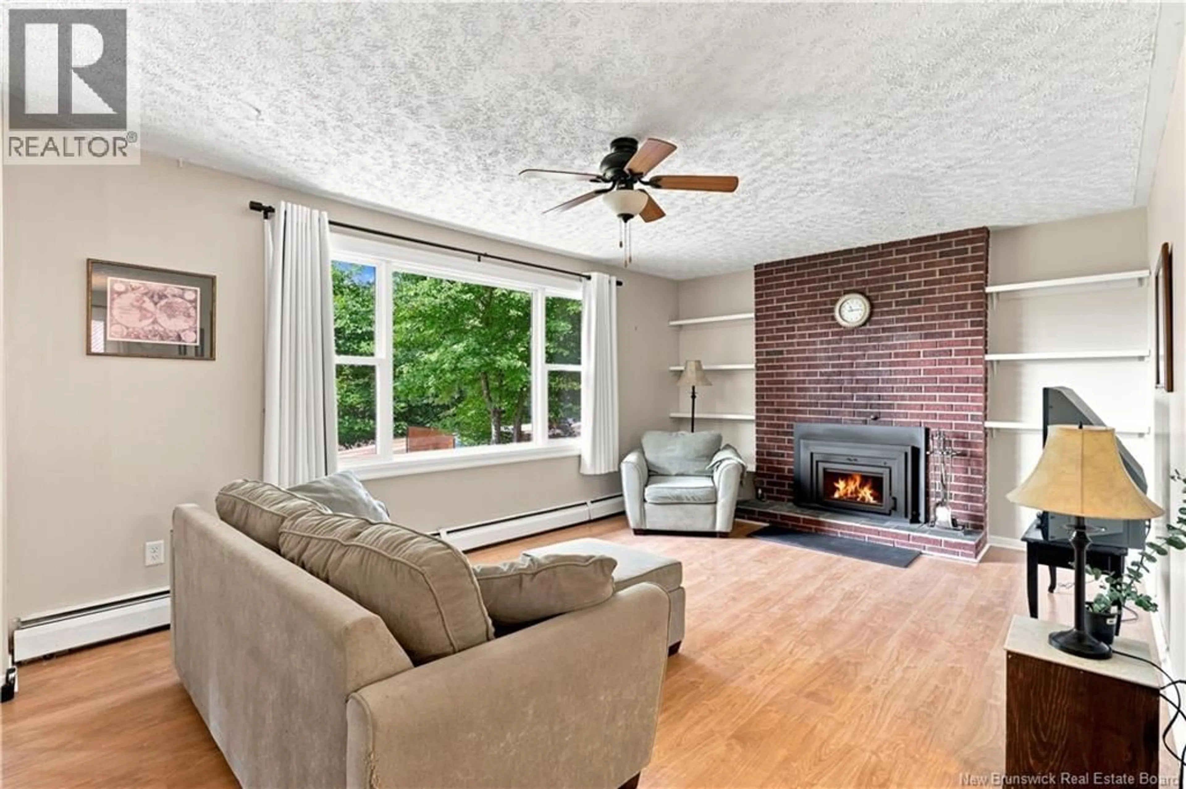 Living room with furniture, unknown for 117 CONFEDERATION AVENUE, New Maryland New Brunswick E3C1E6