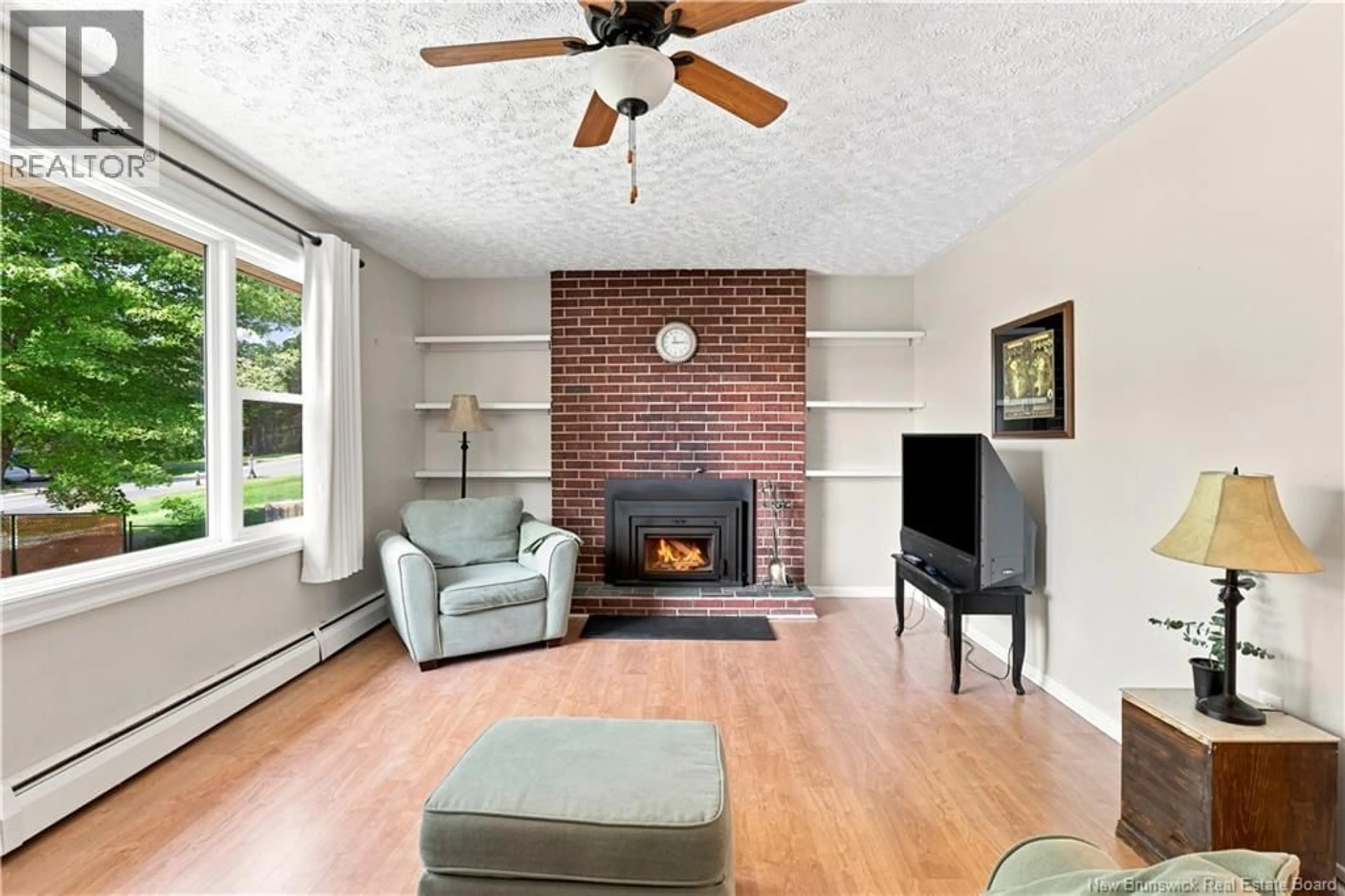 Living room with furniture, unknown for 117 CONFEDERATION AVENUE, New Maryland New Brunswick E3C1E6