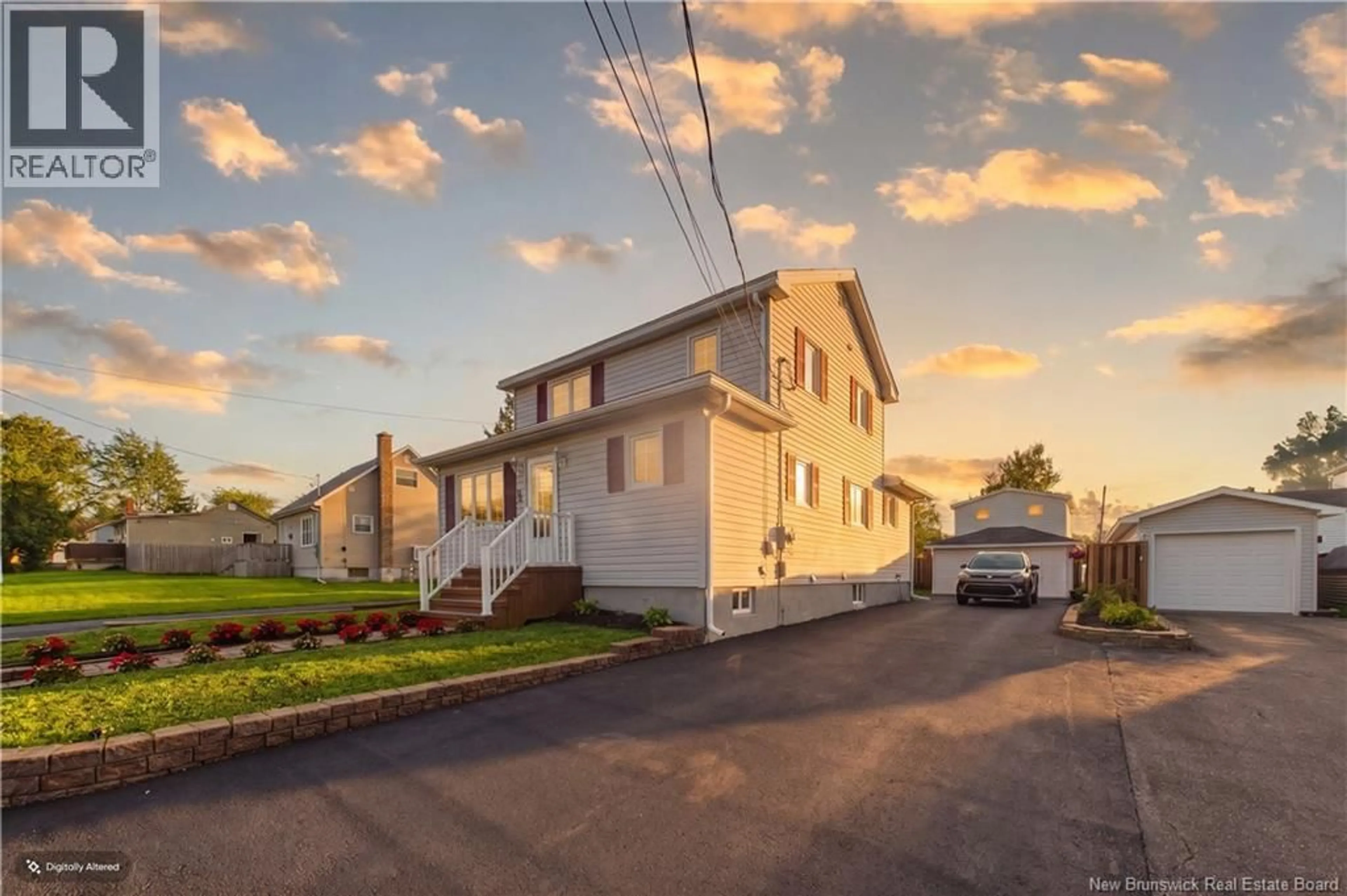 A pic from outside/outdoor area/front of a property/back of a property/a pic from drone, street for 162 CHURCHILL, Moncton New Brunswick E1G7J4