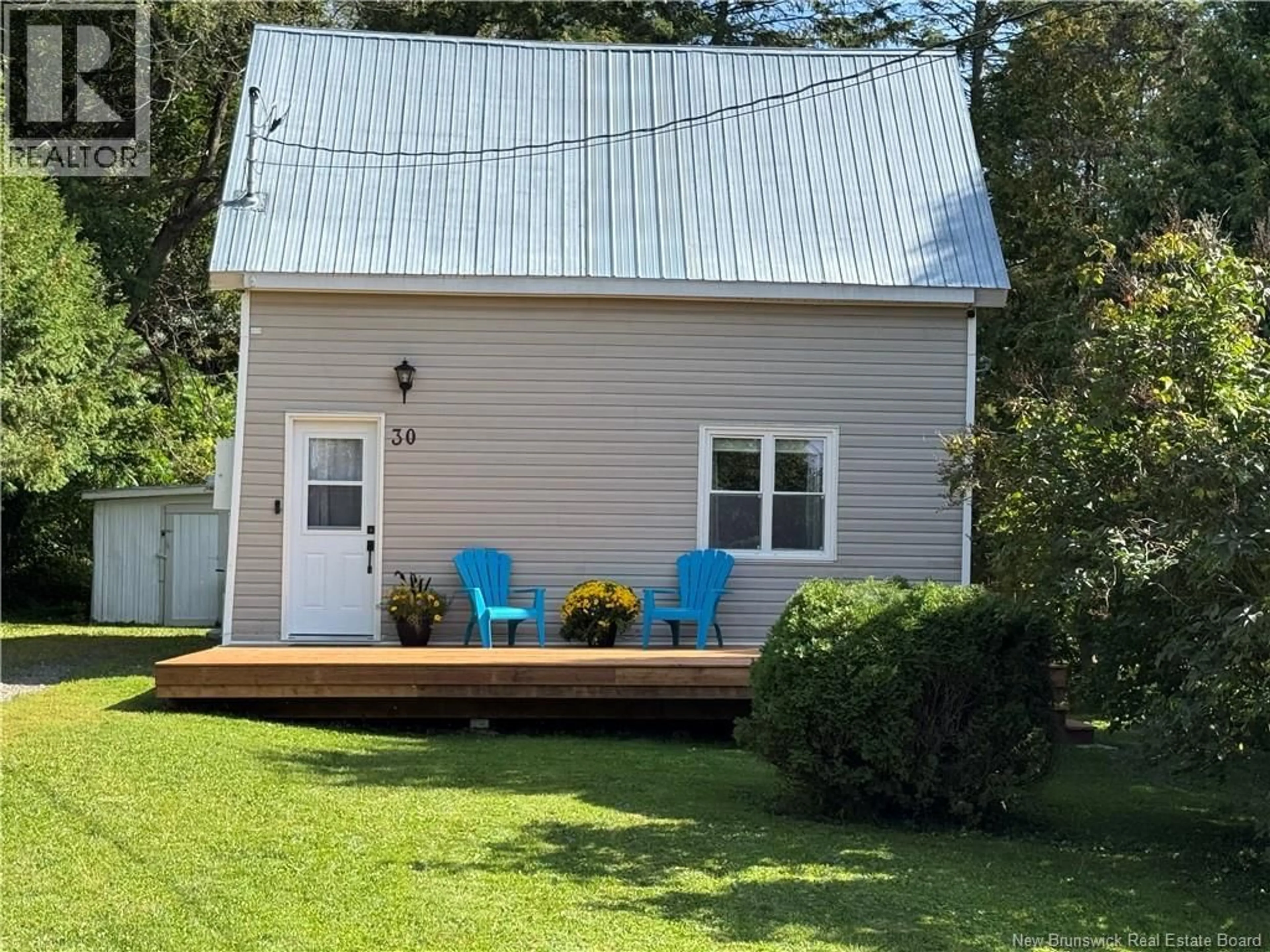 Unknown for 30 QUEEN ST, Hartland New Brunswick E7P2M2