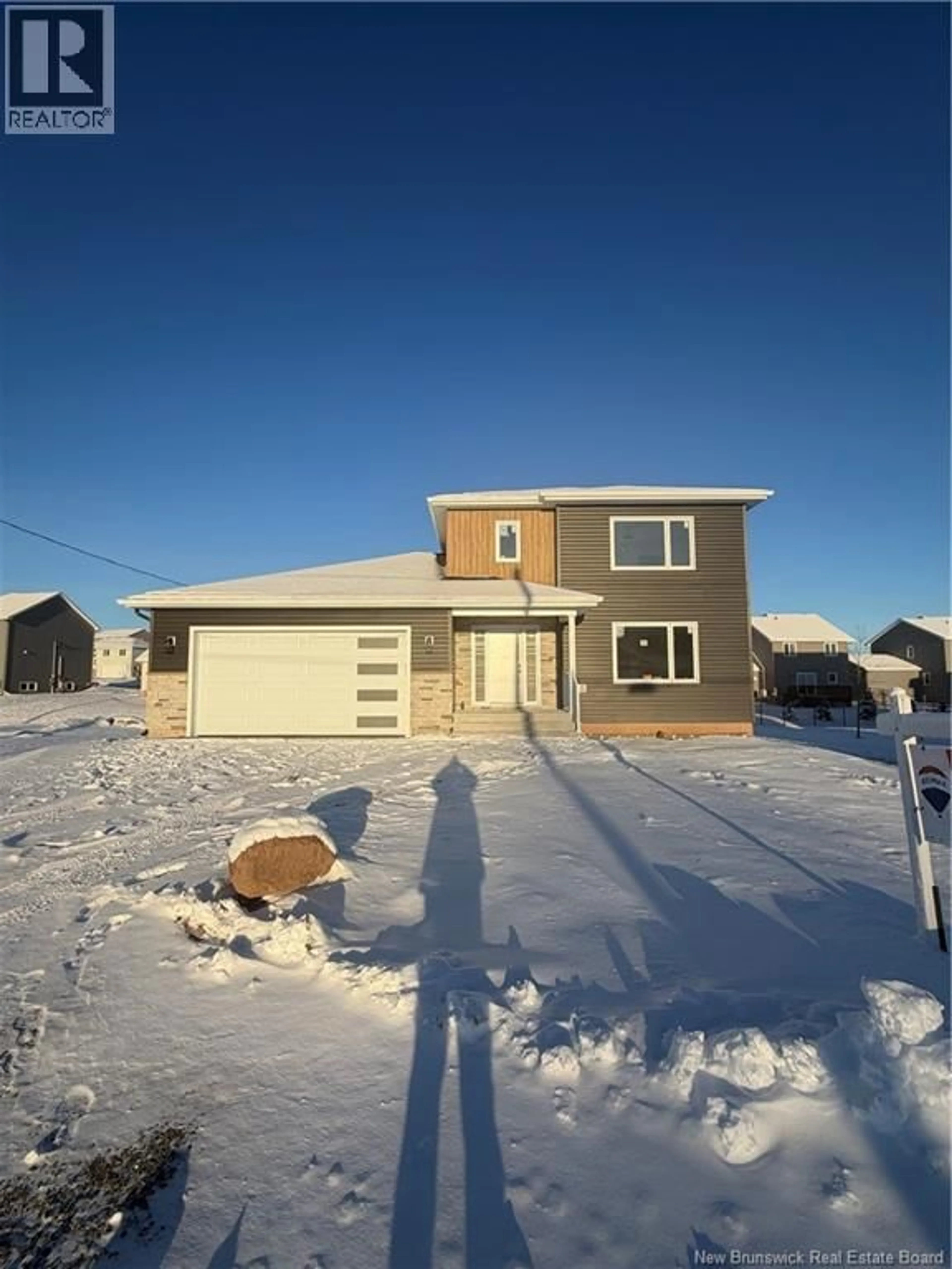 A pic from outside/outdoor area/front of a property/back of a property/a pic from drone, street for 90 MELBOURNE CRESCENT, Moncton New Brunswick E1E0K5