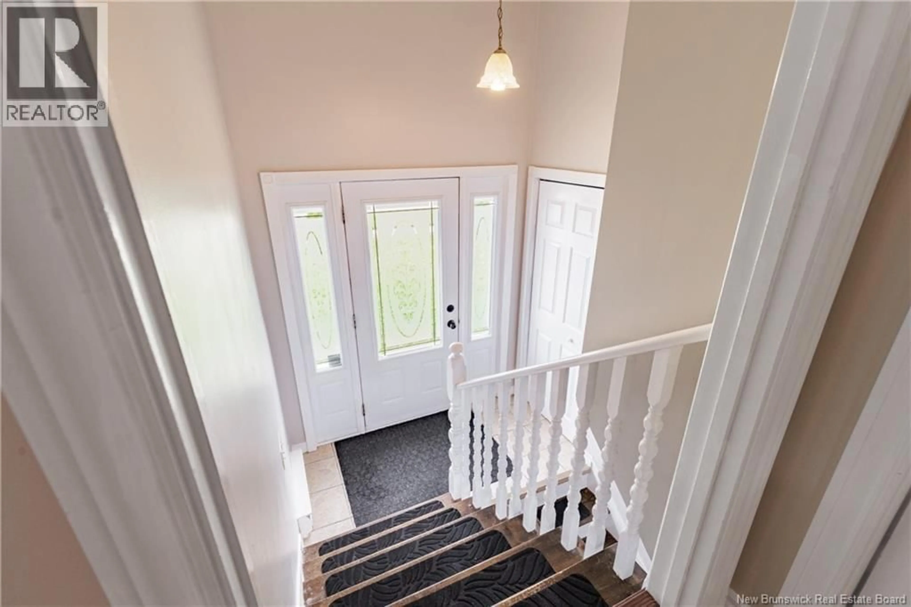 Indoor entryway for 25 SATINWOOD DRIVE, Moncton New Brunswick E1G1C3
