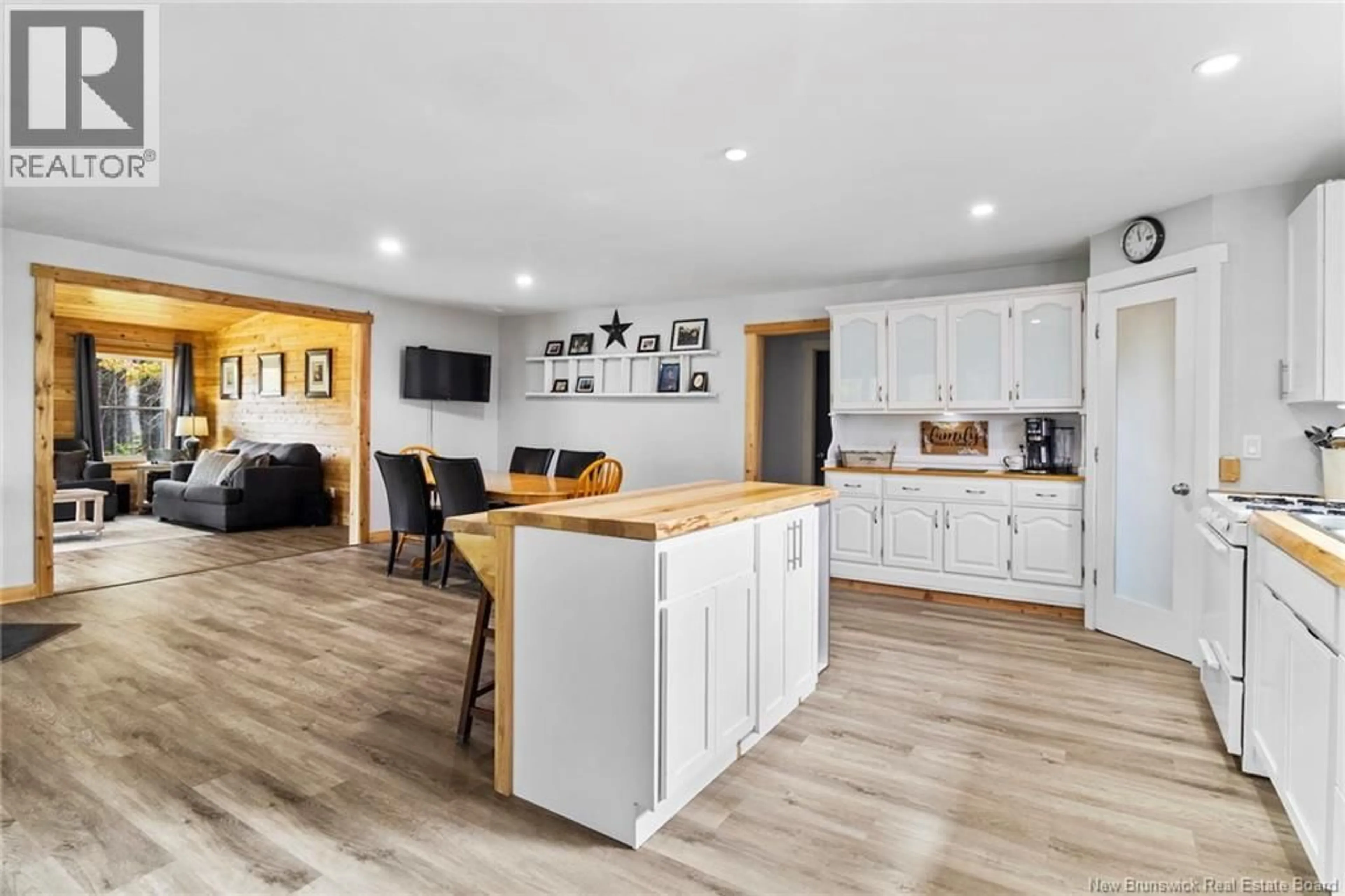 Open concept kitchen, wood/laminate floor for 51 FOSTERS LANE, Peltoma Settlement New Brunswick E5L0B3
