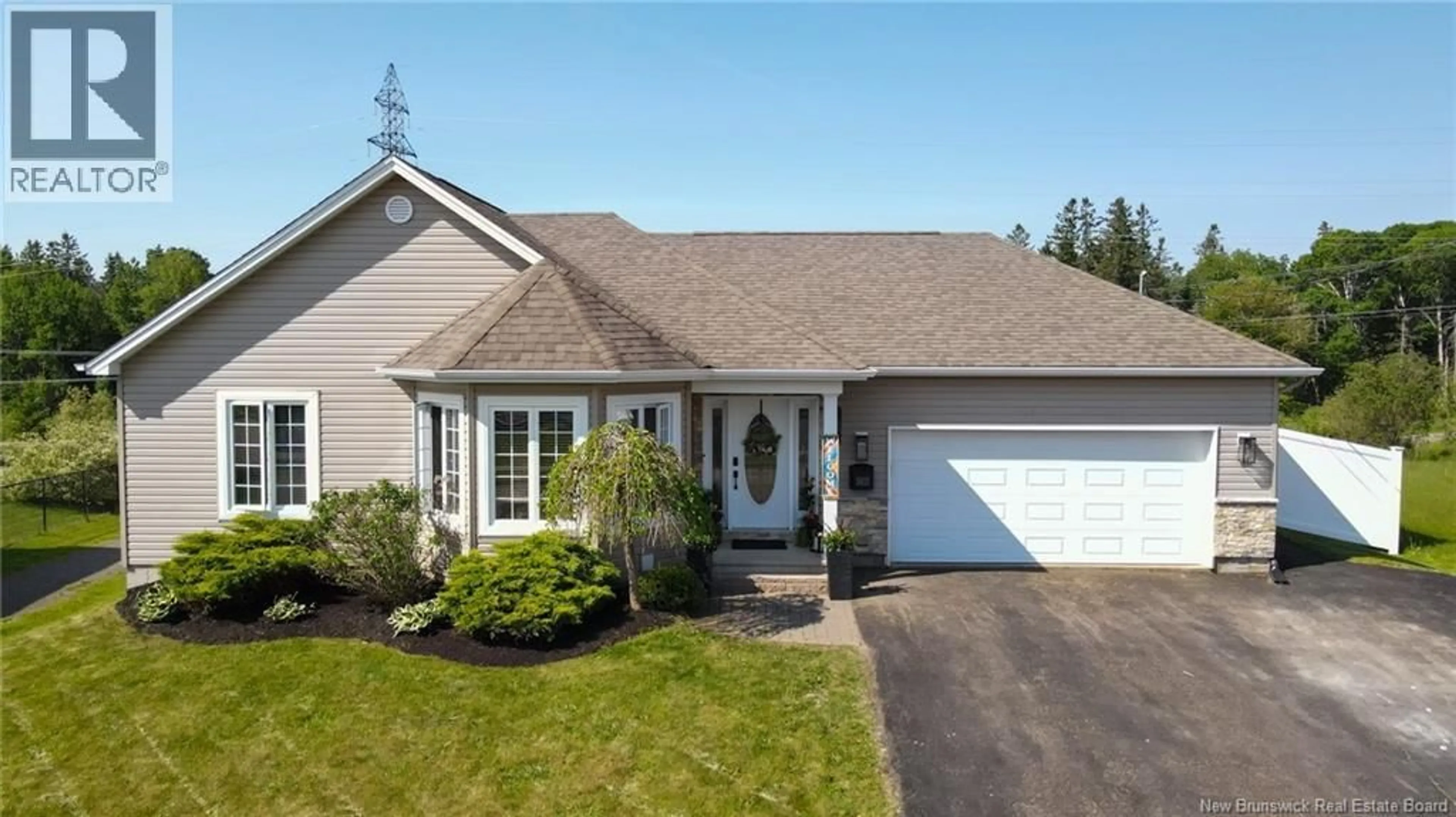 Home with vinyl exterior material, street for 162 LADY RUSSELL STREET, Moncton New Brunswick E1E0G1