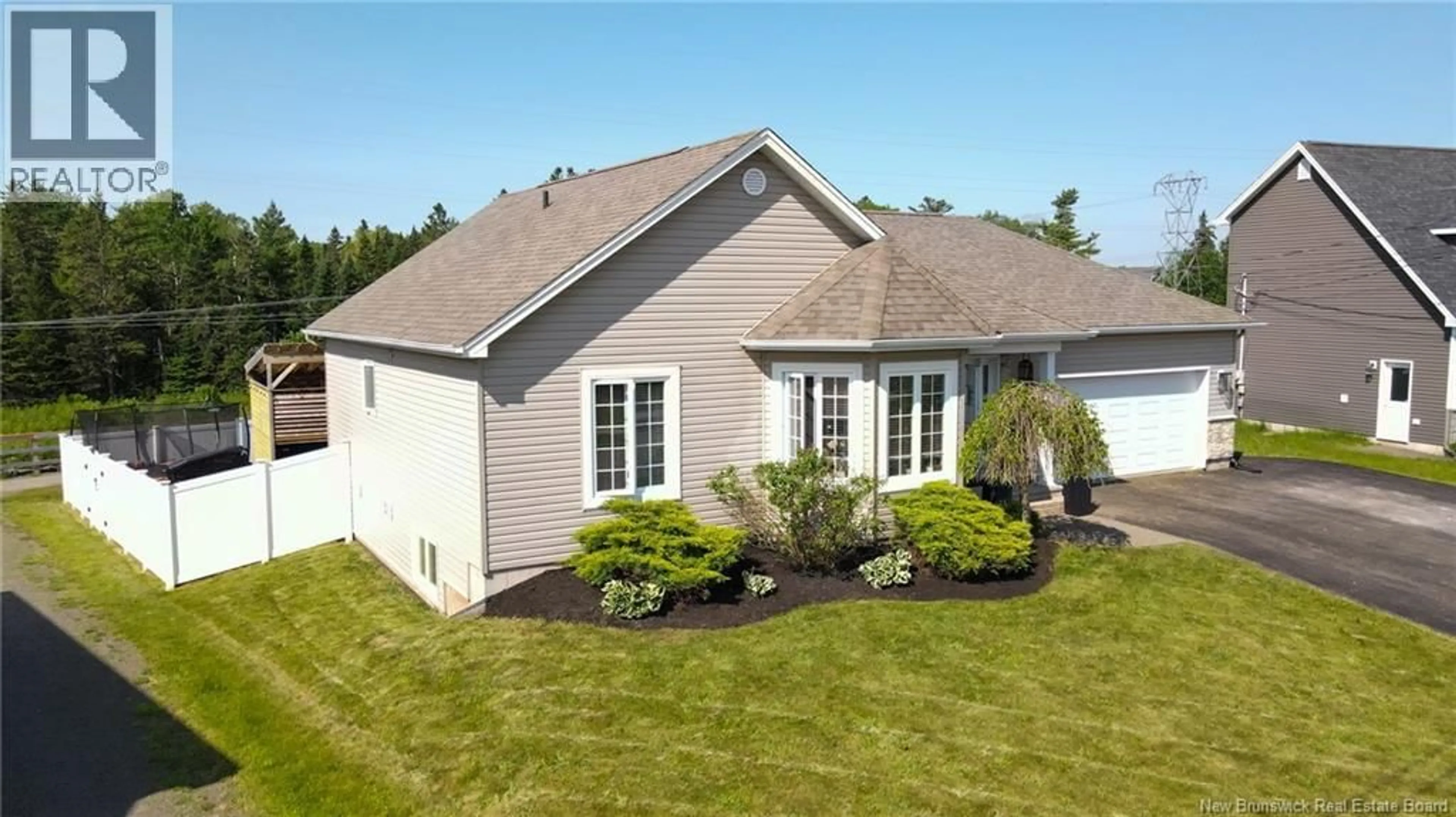 Home with vinyl exterior material, unknown for 162 LADY RUSSELL STREET, Moncton New Brunswick E1E0G1