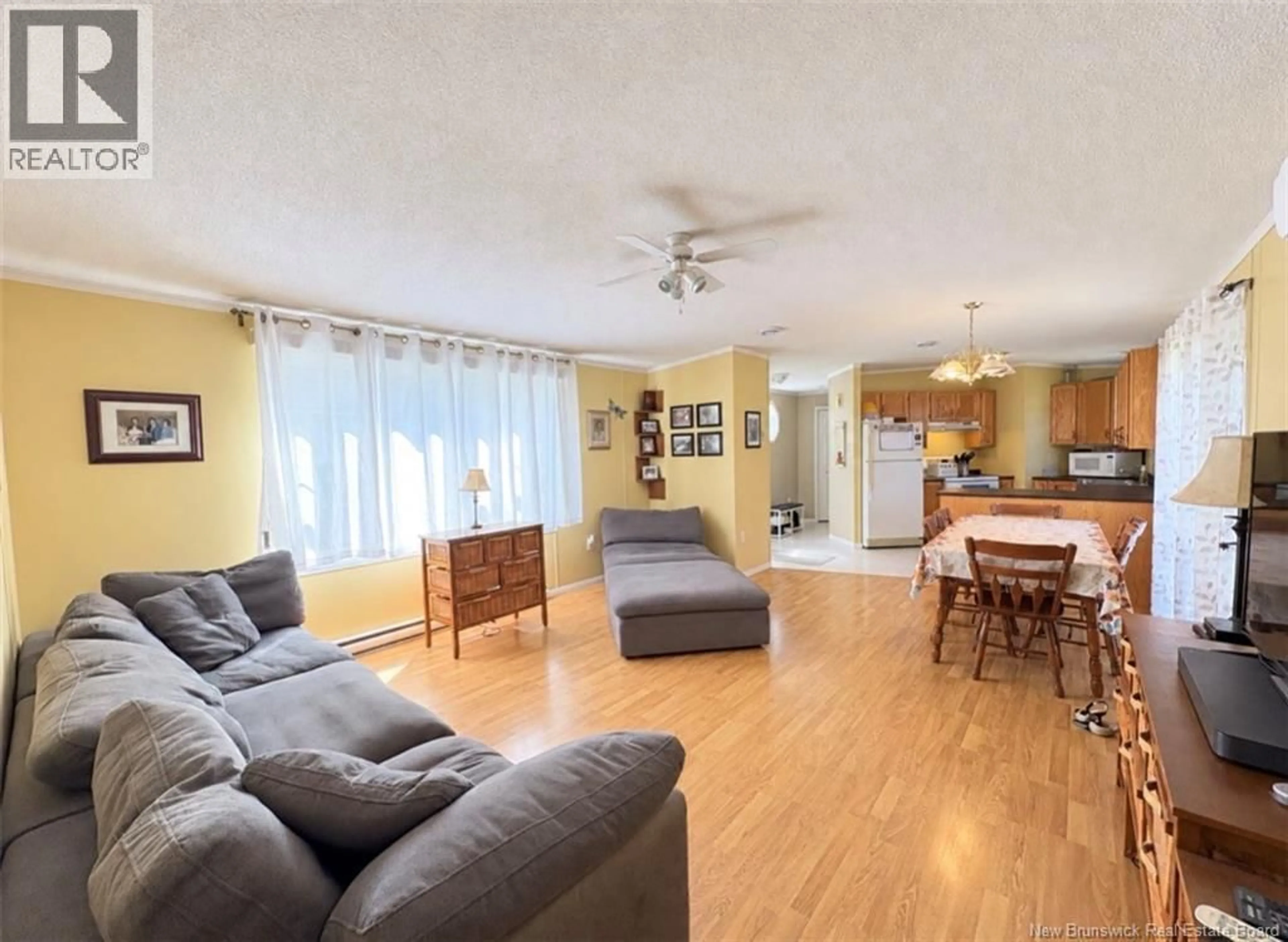 Living room with furniture, unknown for 733 WILLISTON DRIVE, Miramichi New Brunswick E1V6M9