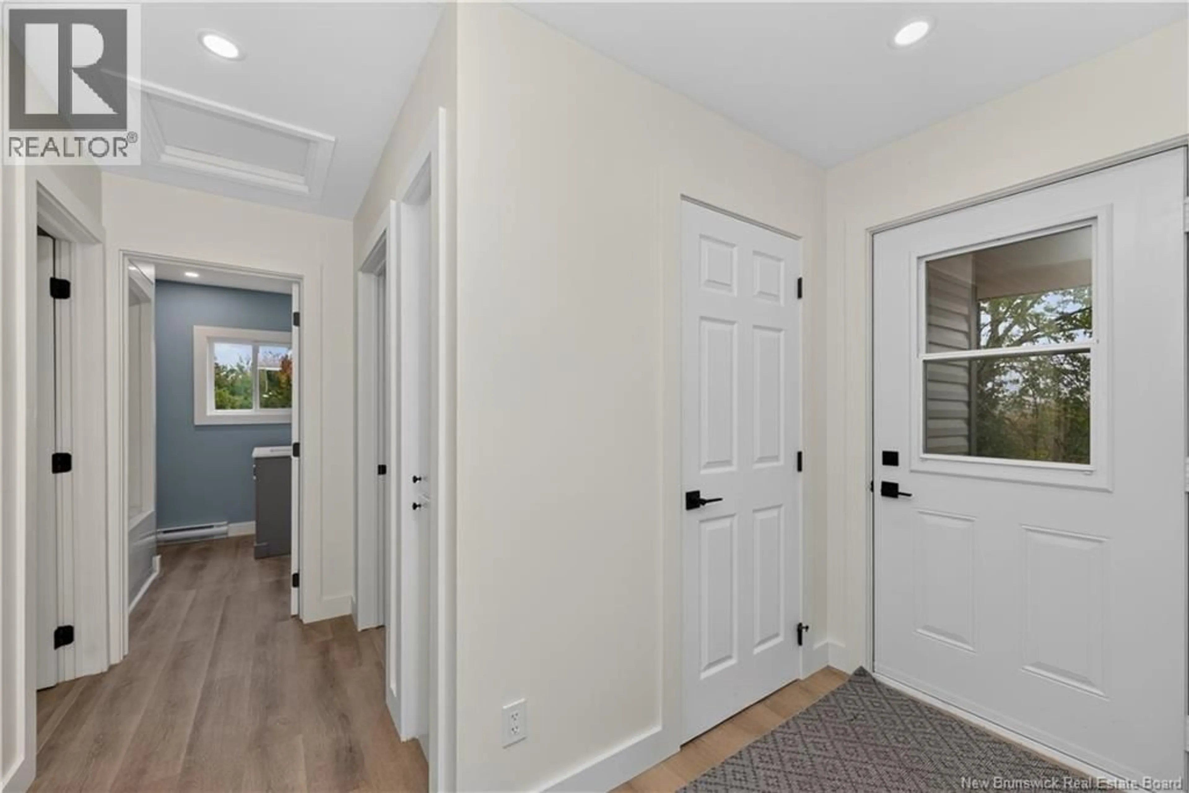 Indoor entryway for 4541 ROUTE 910, Salem New Brunswick E4H4E7