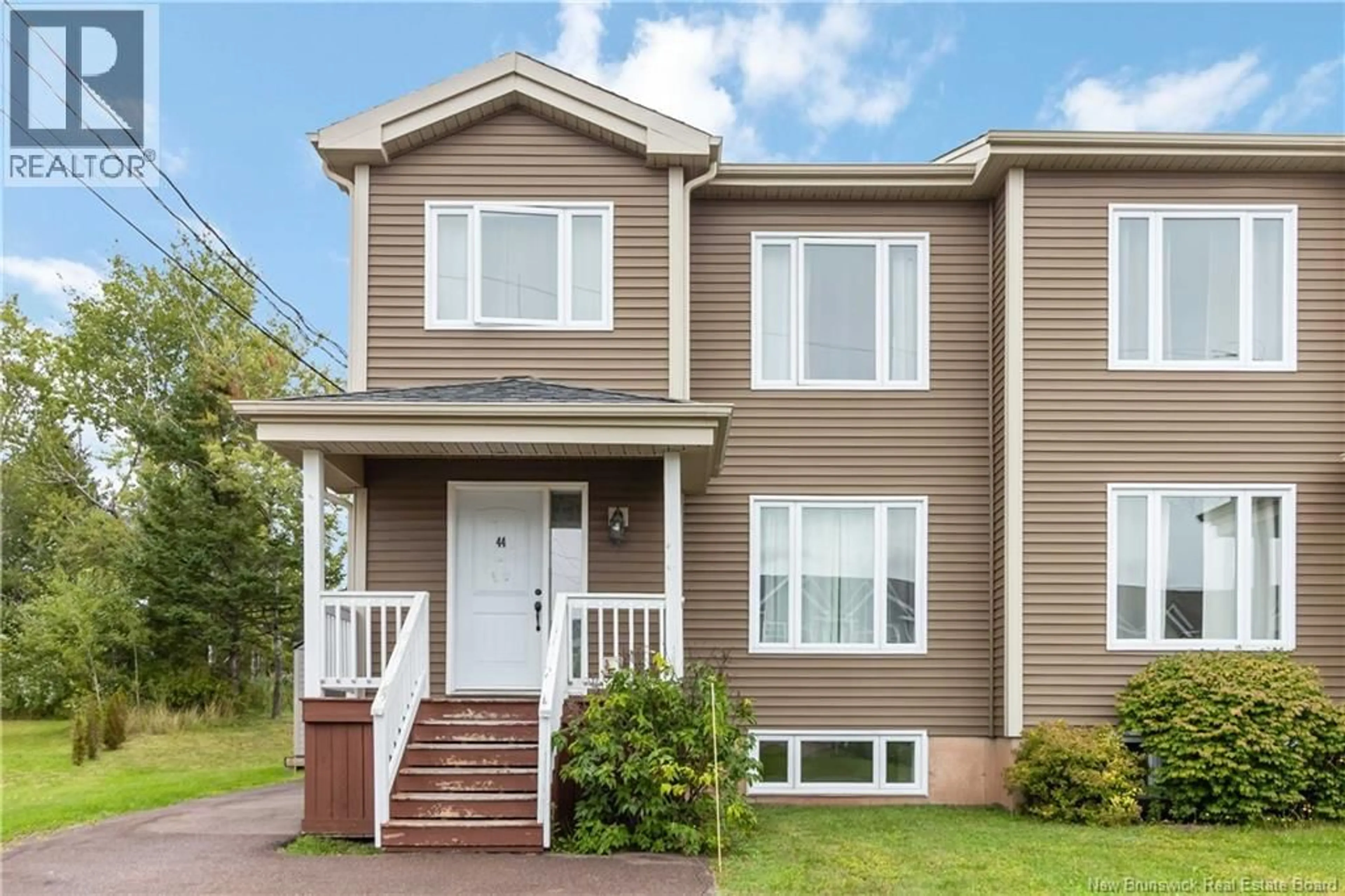 Home with vinyl exterior material, street for 44 LANCEFIELD CRESCENT, Moncton New Brunswick E1E0E6