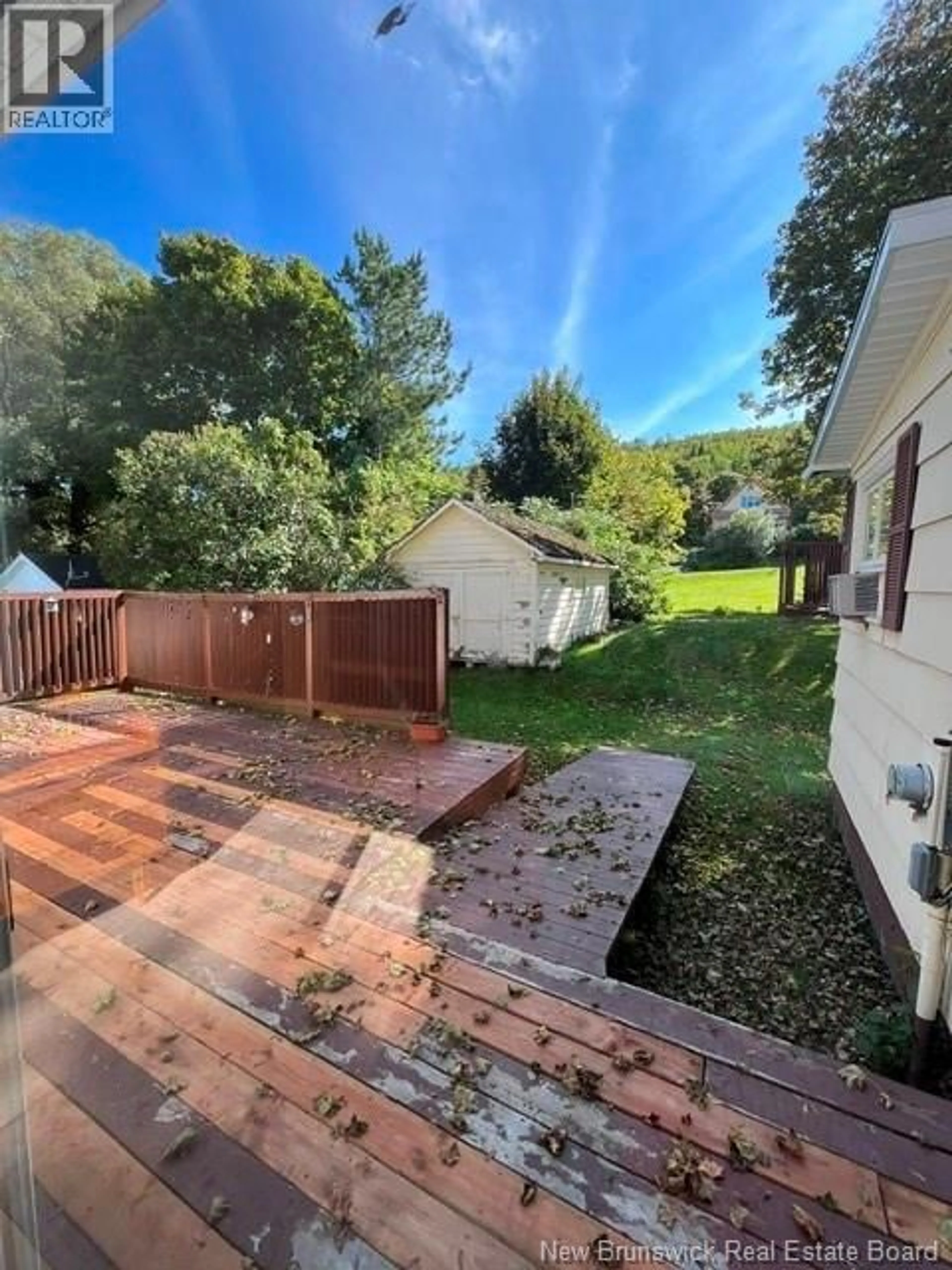 A pic from outside/outdoor area/front of a property/back of a property/a pic from drone, unknown for 526 MONTGOMERY STREET, Dalhousie New Brunswick E8C2A7