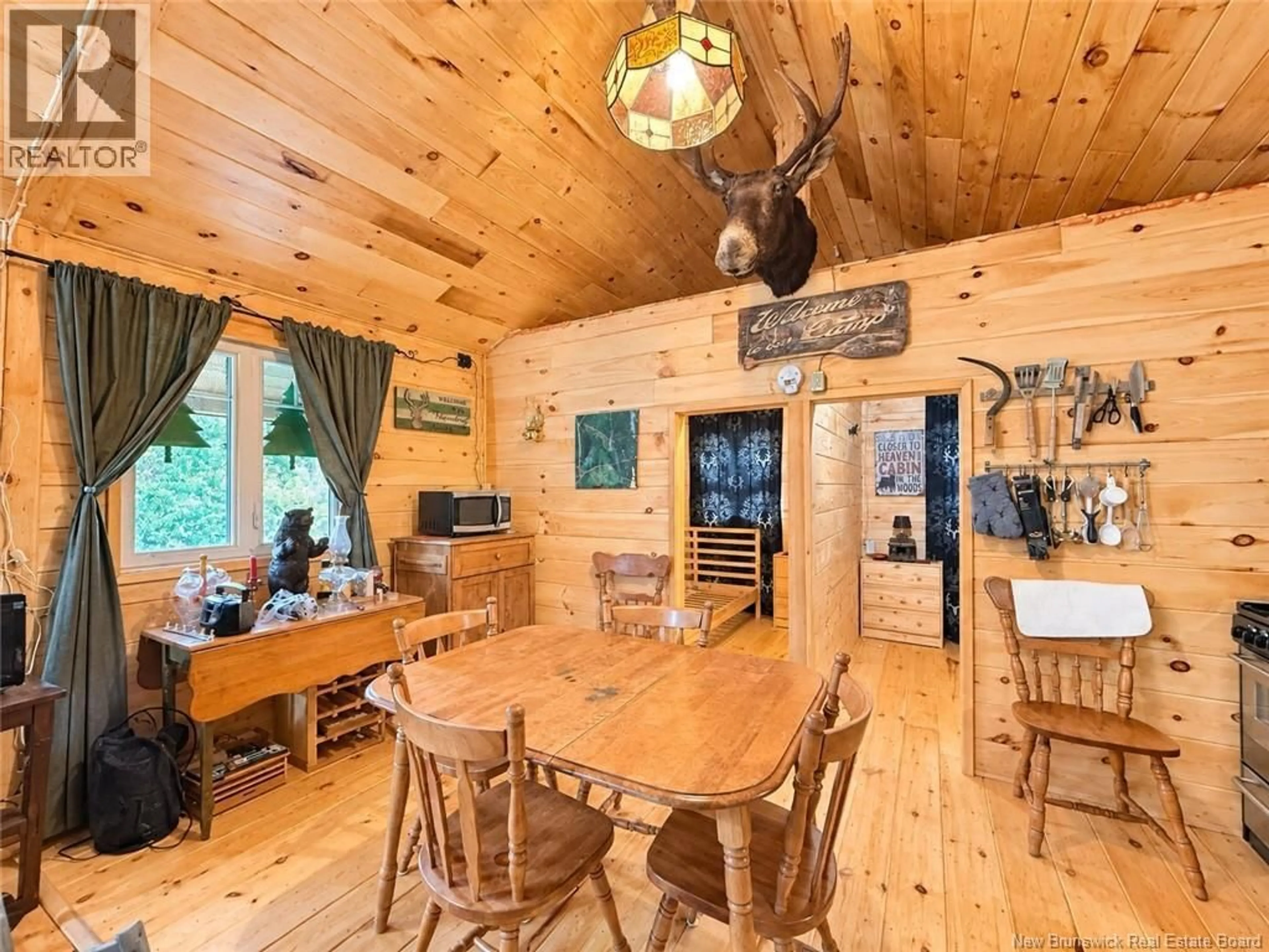 Dining room, wood/laminate floor for Camp & Lot - BRITTAIN ROAD, Lower Greenwich New Brunswick E5K4K3