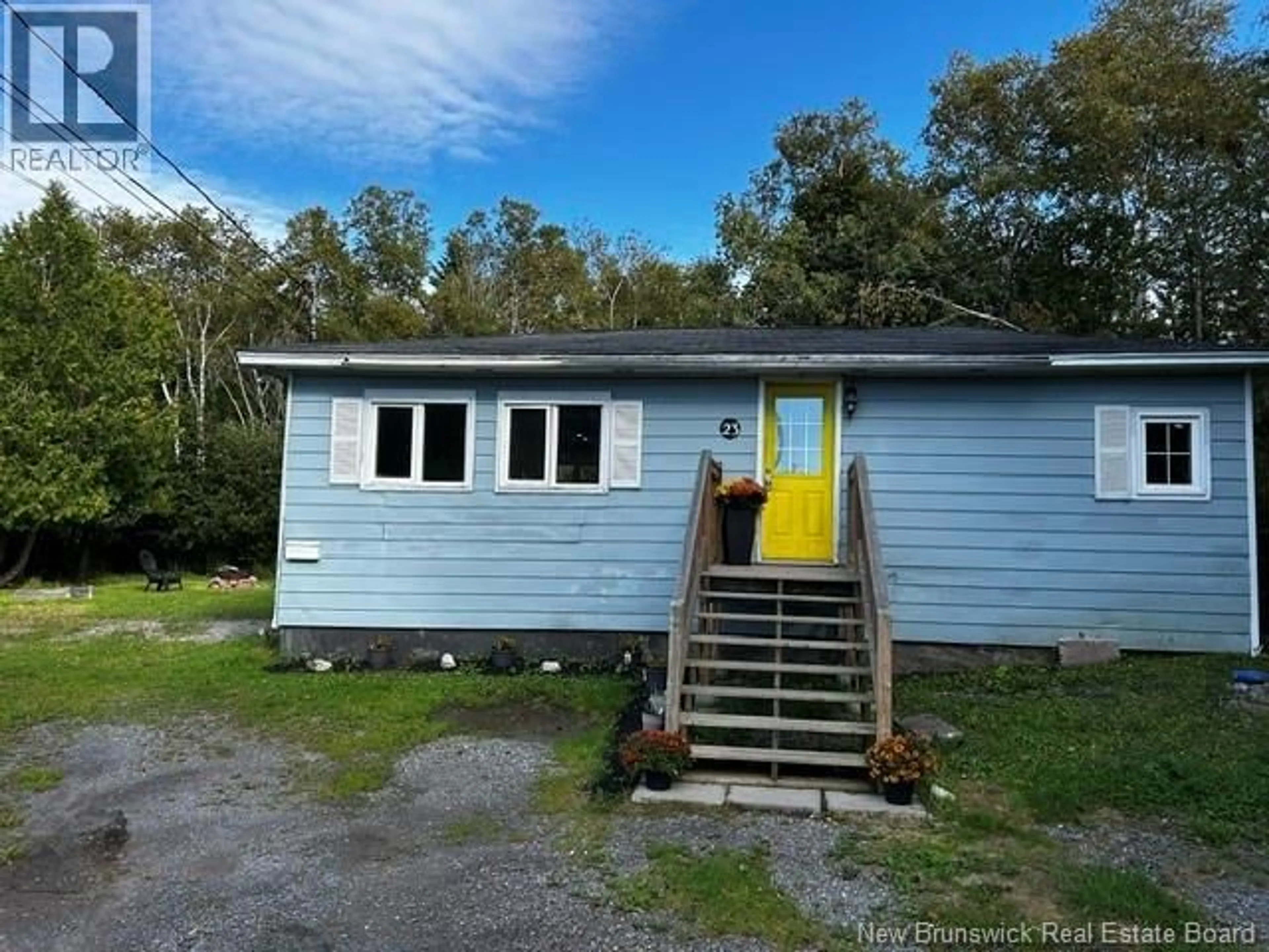 A pic from outside/outdoor area/front of a property/back of a property/a pic from drone, unknown for 23 KYLE LANE, Saint John New Brunswick E2K4X8