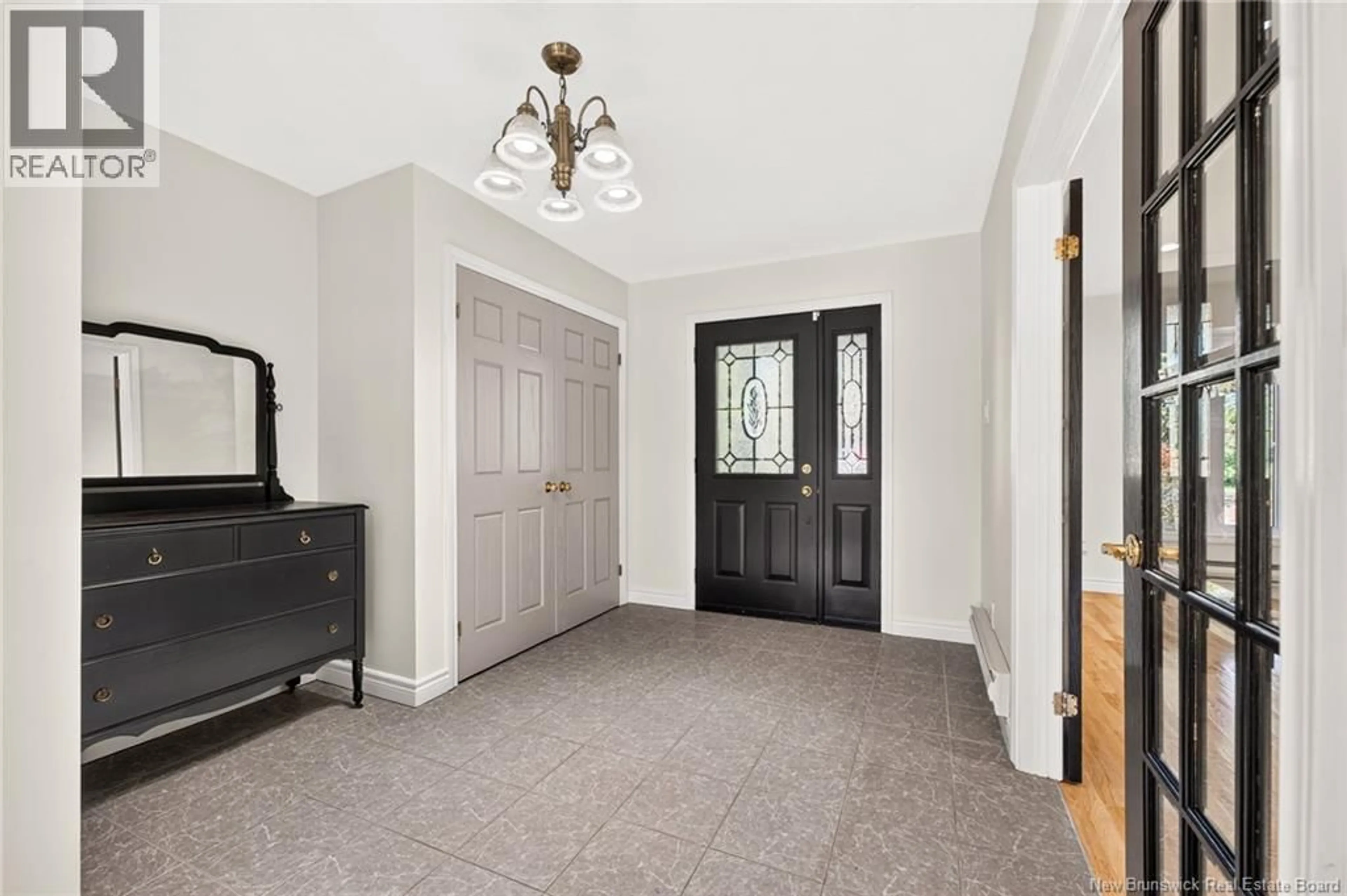 Indoor entryway for 5 SENECA, Upper Coverdale New Brunswick E1J1W1