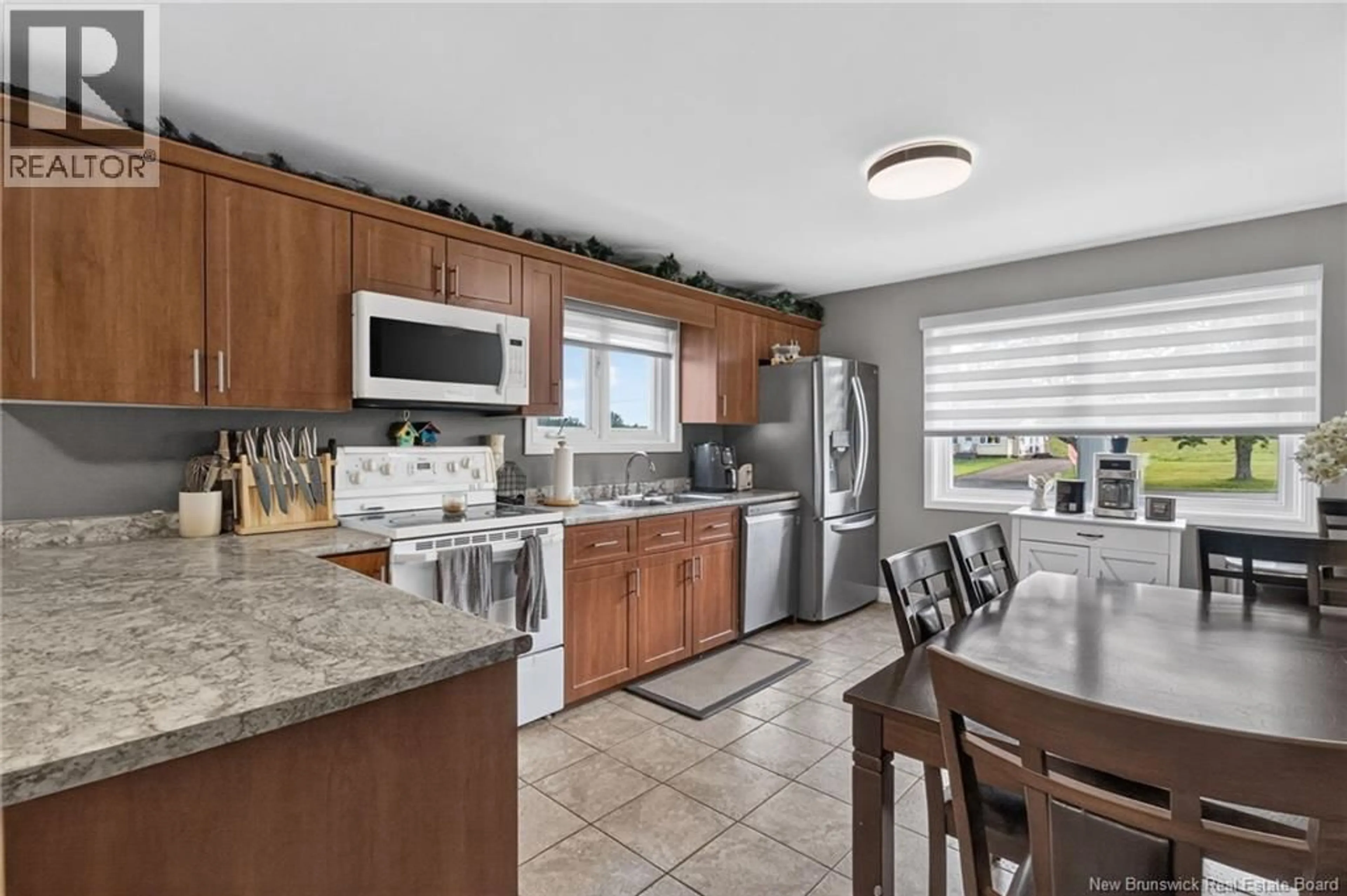 Open concept kitchen, ceramic/tile floor for 779 HAUT-SAINT-ANTOINE, Haut-Saint-Antoine New Brunswick E4V3A6