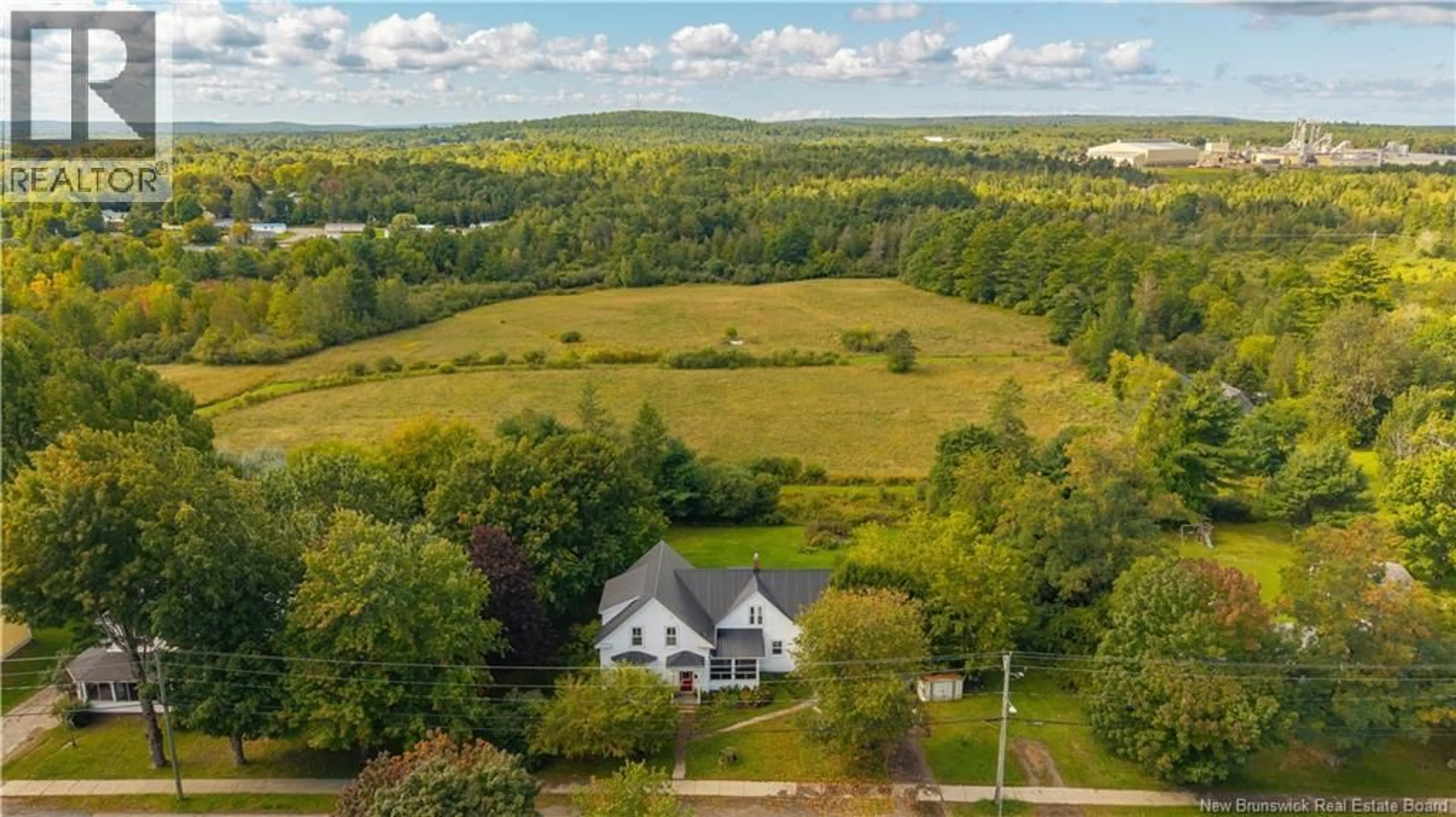 A pic from outside/outdoor area/front of a property/back of a property/a pic from drone, unknown for 20 BOUNDARY STREET, St. Stephen New Brunswick E3L1N8
