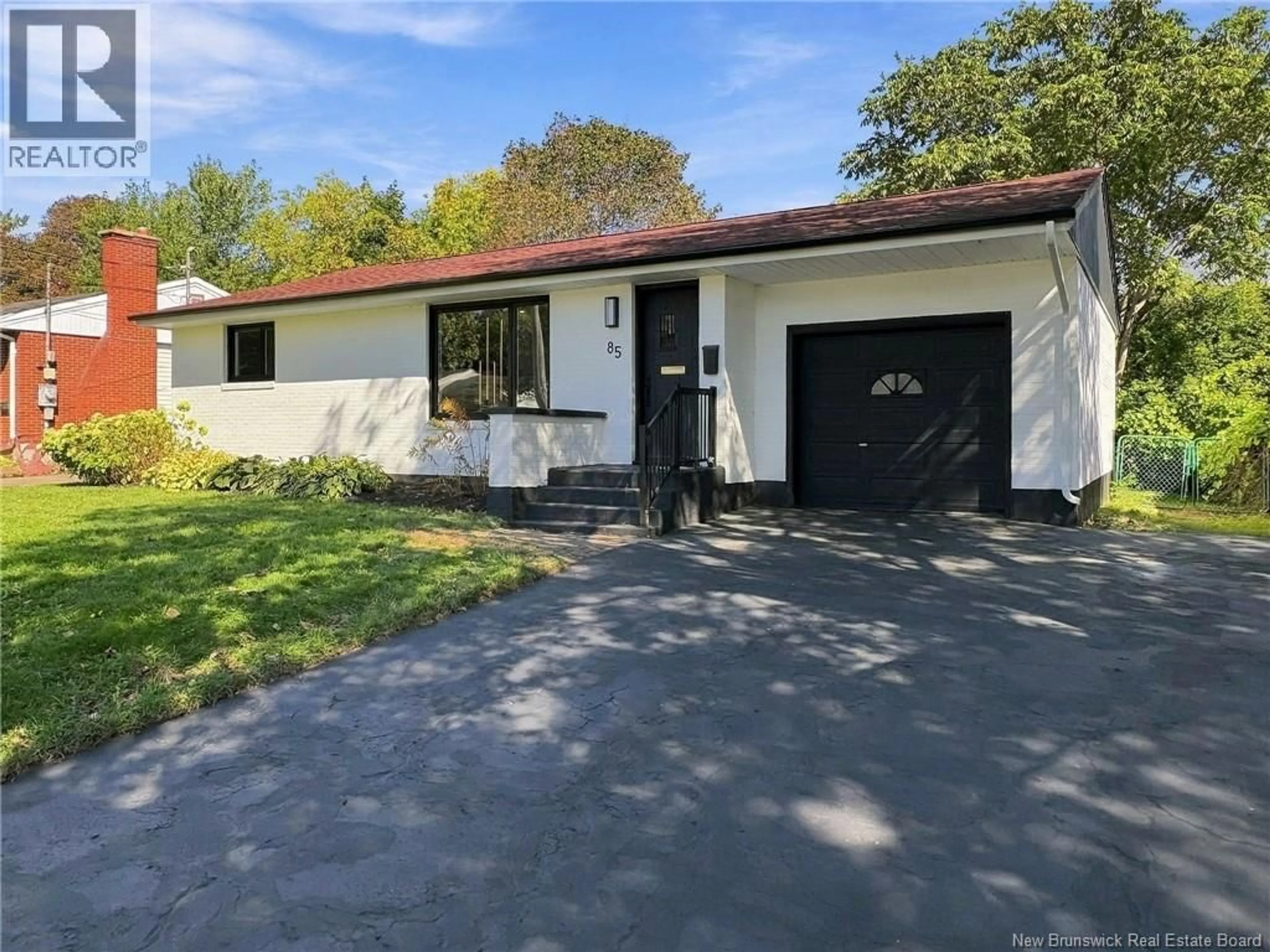 Home with vinyl exterior material, street for 85 MOUNT ROYAL BOULEVARD, Moncton New Brunswick E1E2V3