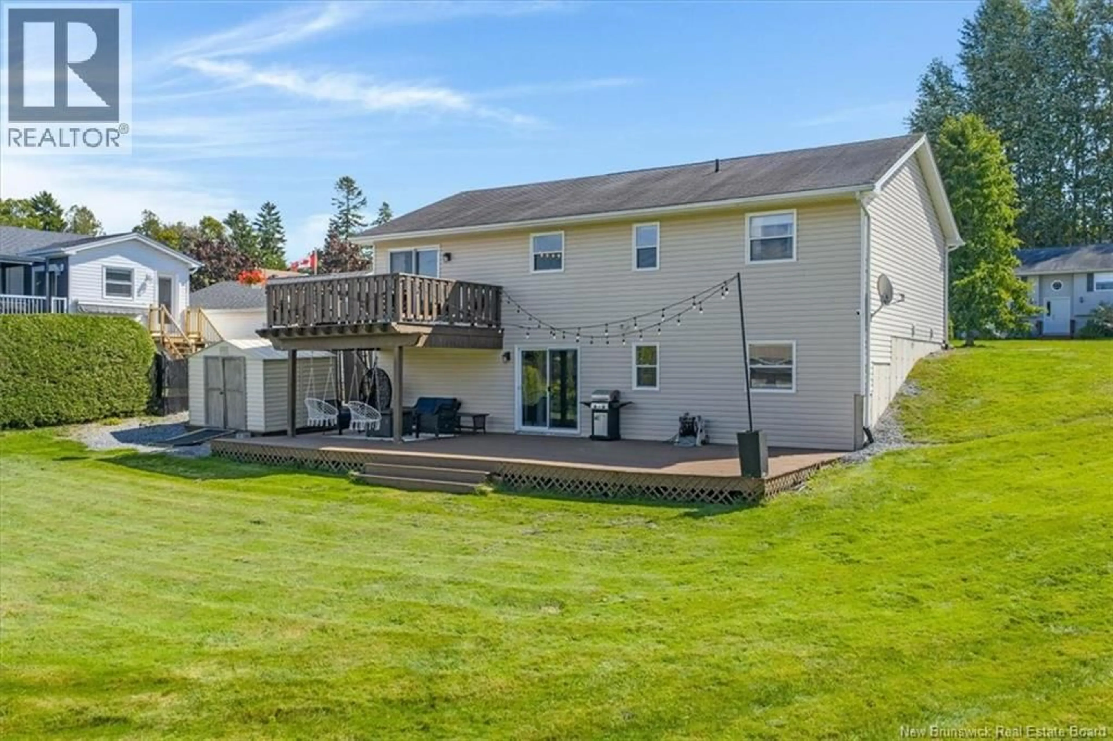 A pic from outside/outdoor area/front of a property/back of a property/a pic from drone, water/lake/river/ocean view for 8 ERIN COURT, Saint John New Brunswick E2M5S7