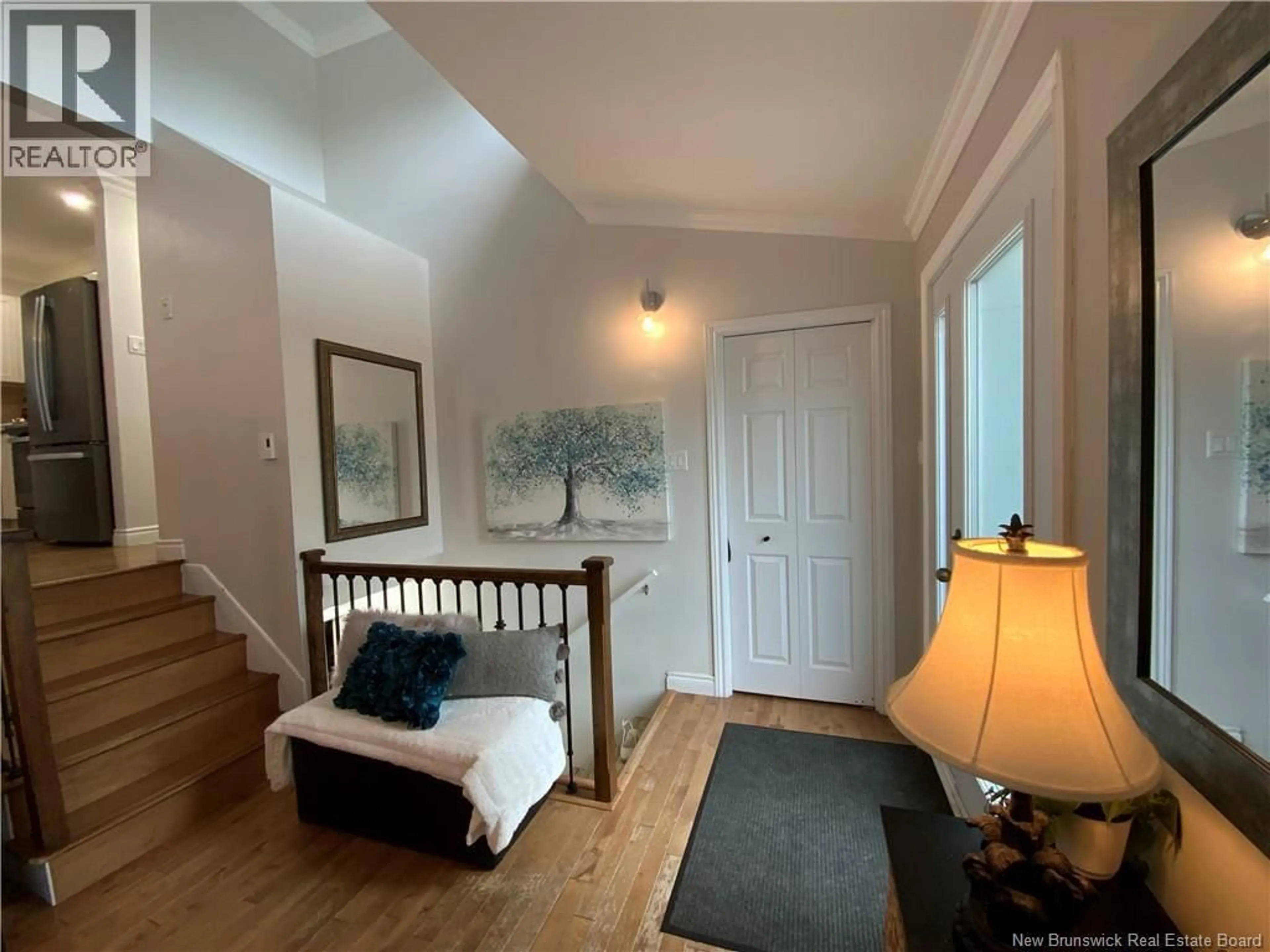 Indoor entryway for 33 BOSSÉ AVENUE, Edmundston New Brunswick E3V3Z8
