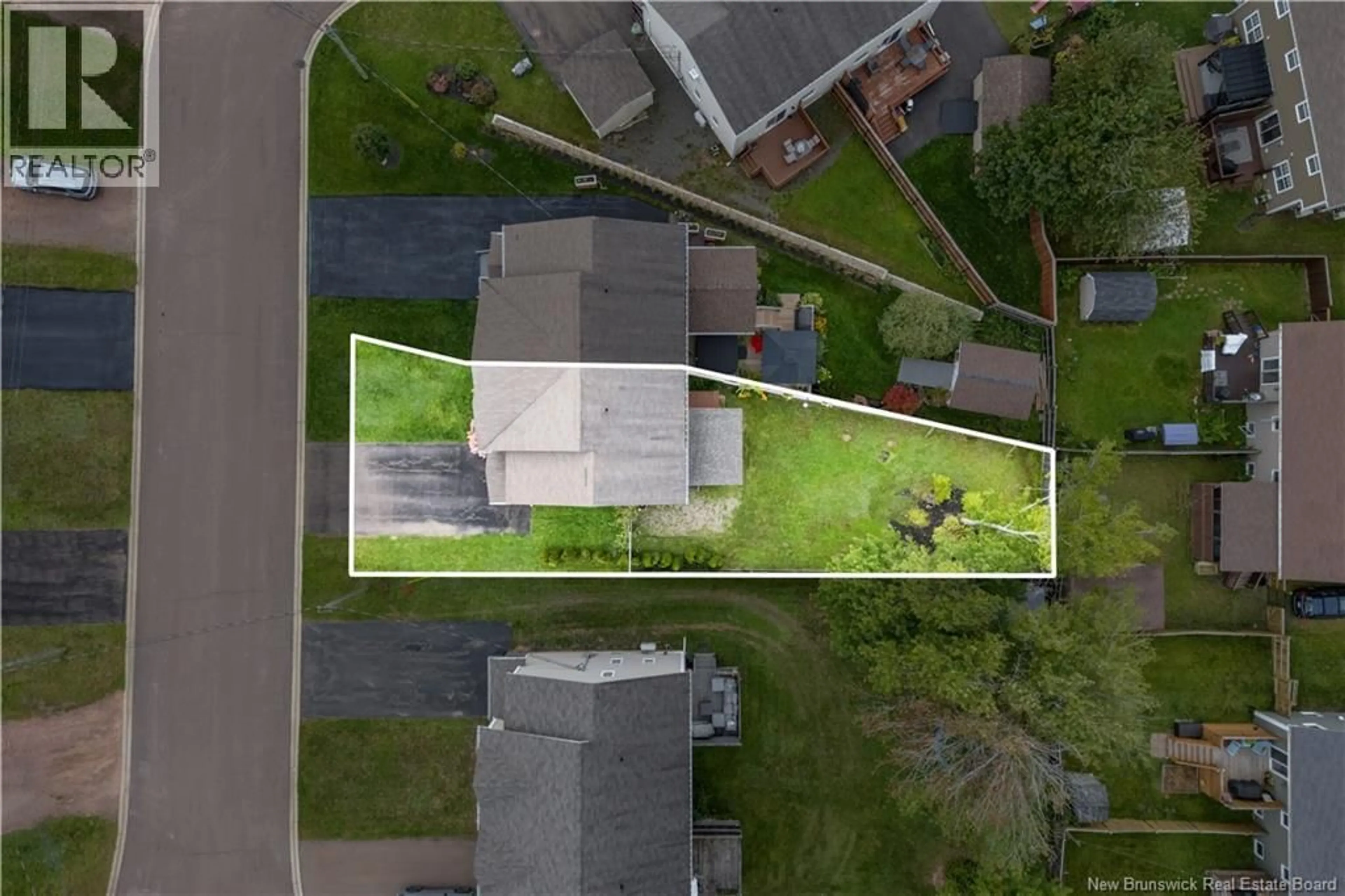 A pic from outside/outdoor area/front of a property/back of a property/a pic from drone, street for 42 DES FRENES COURT, Dieppe New Brunswick E1A9B3