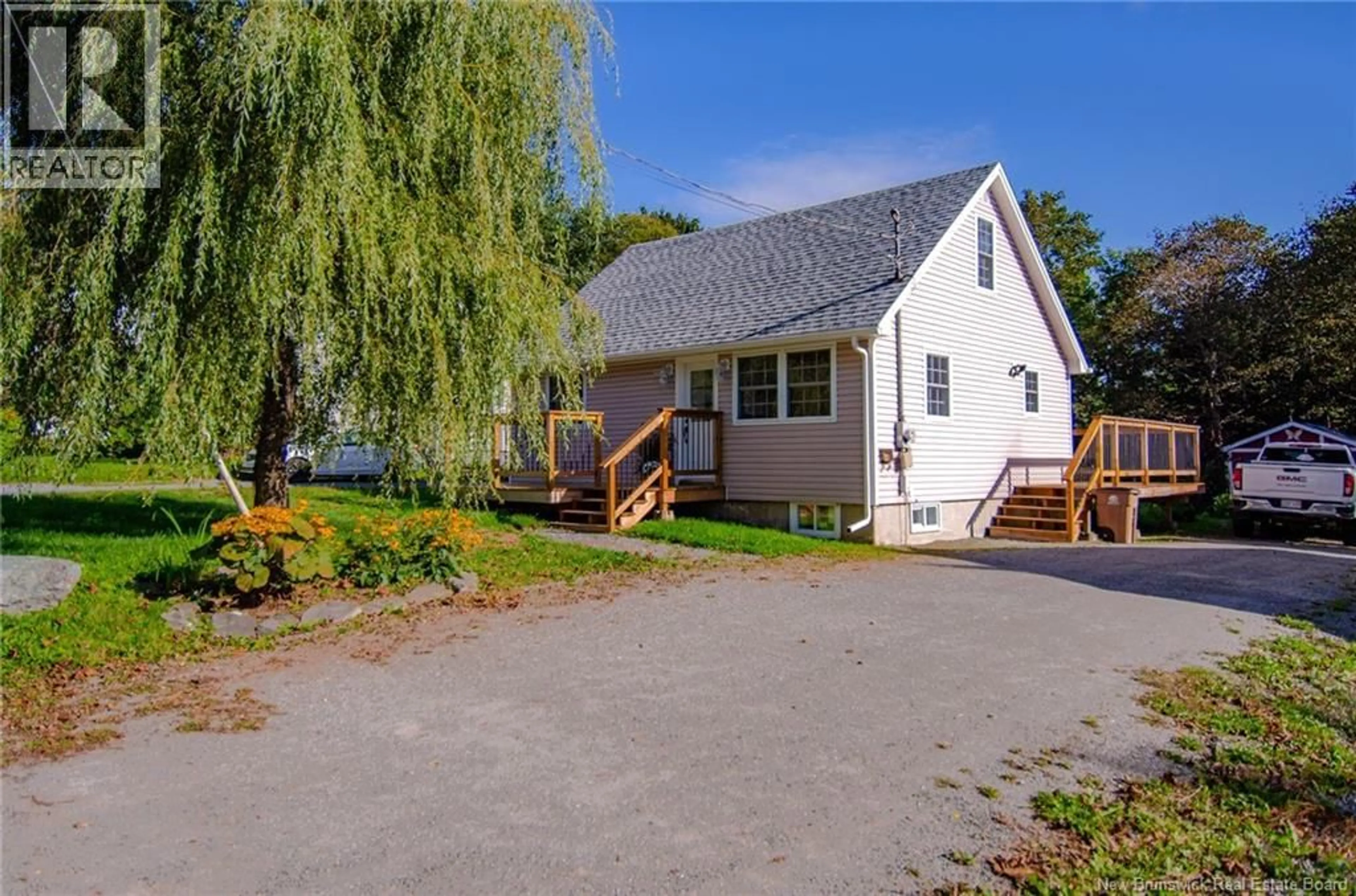 Patio, street for 50 BELGIAN ROAD, Saint John New Brunswick E2H2A7