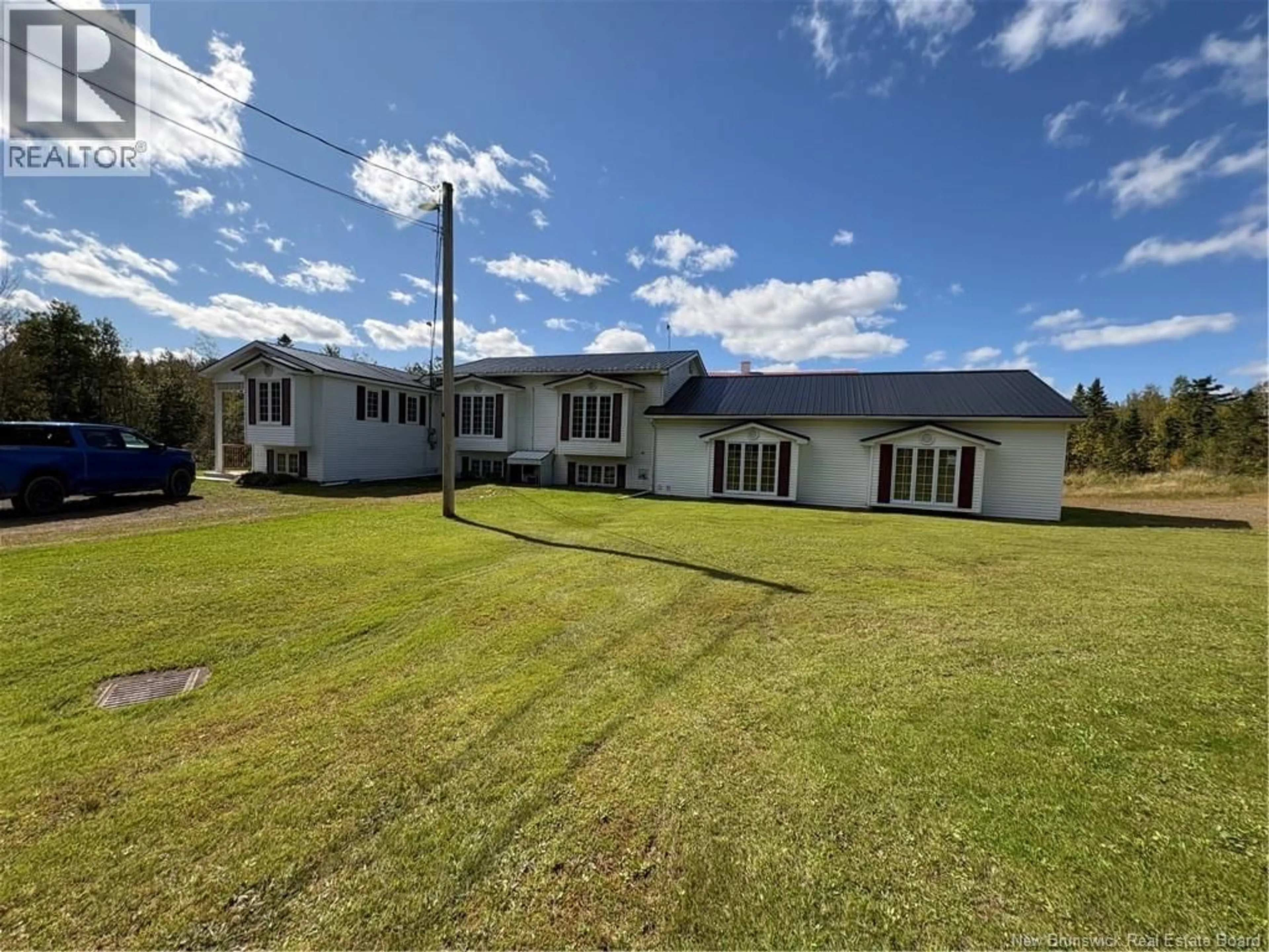A pic from outside/outdoor area/front of a property/back of a property/a pic from drone, unknown for 162 SAWDUST ROAD, Shediac Cape New Brunswick E4P3K1