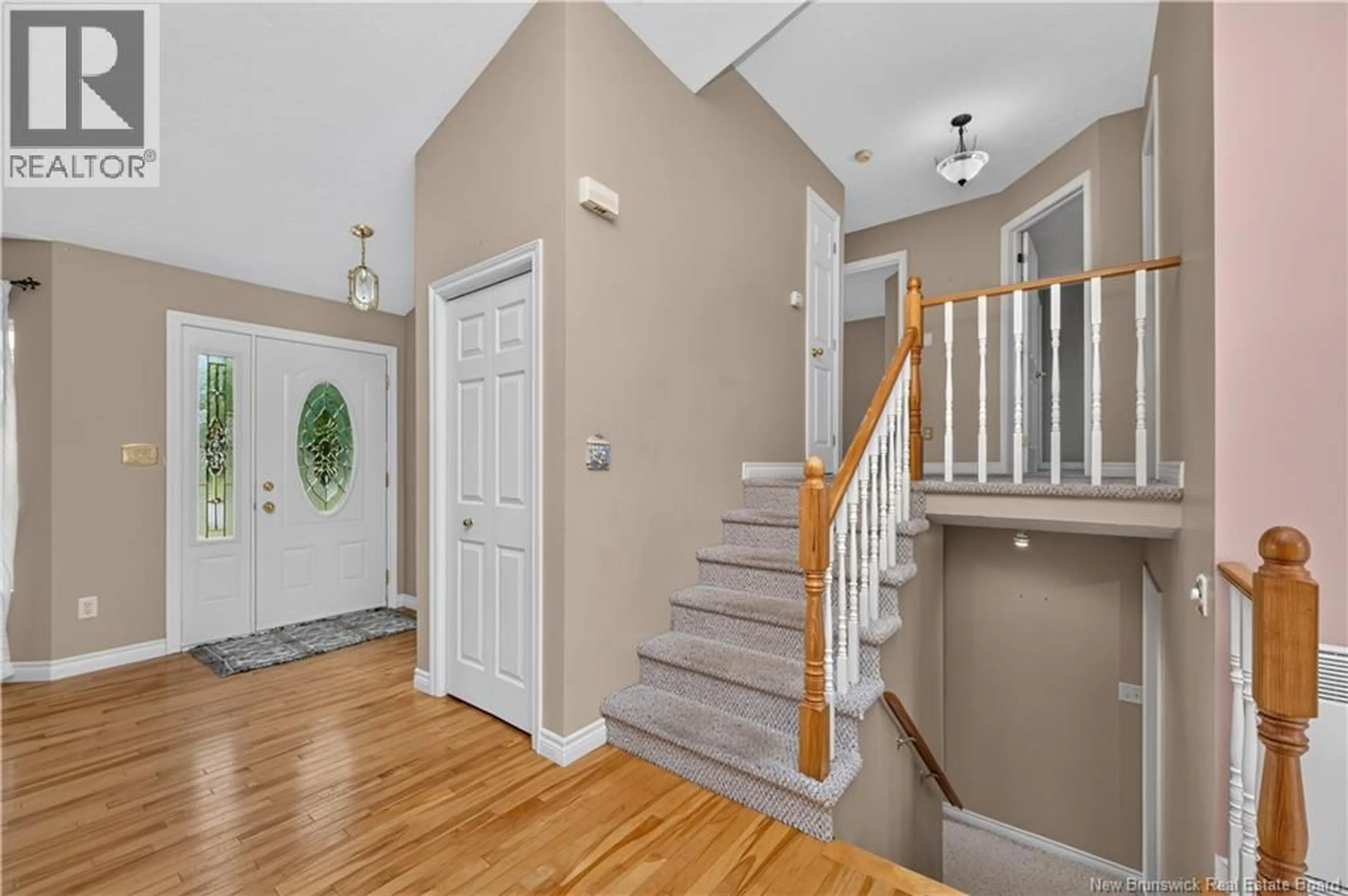 Indoor entryway for 301 WORTHINGTON AVENUE, Moncton New Brunswick E1C0B7