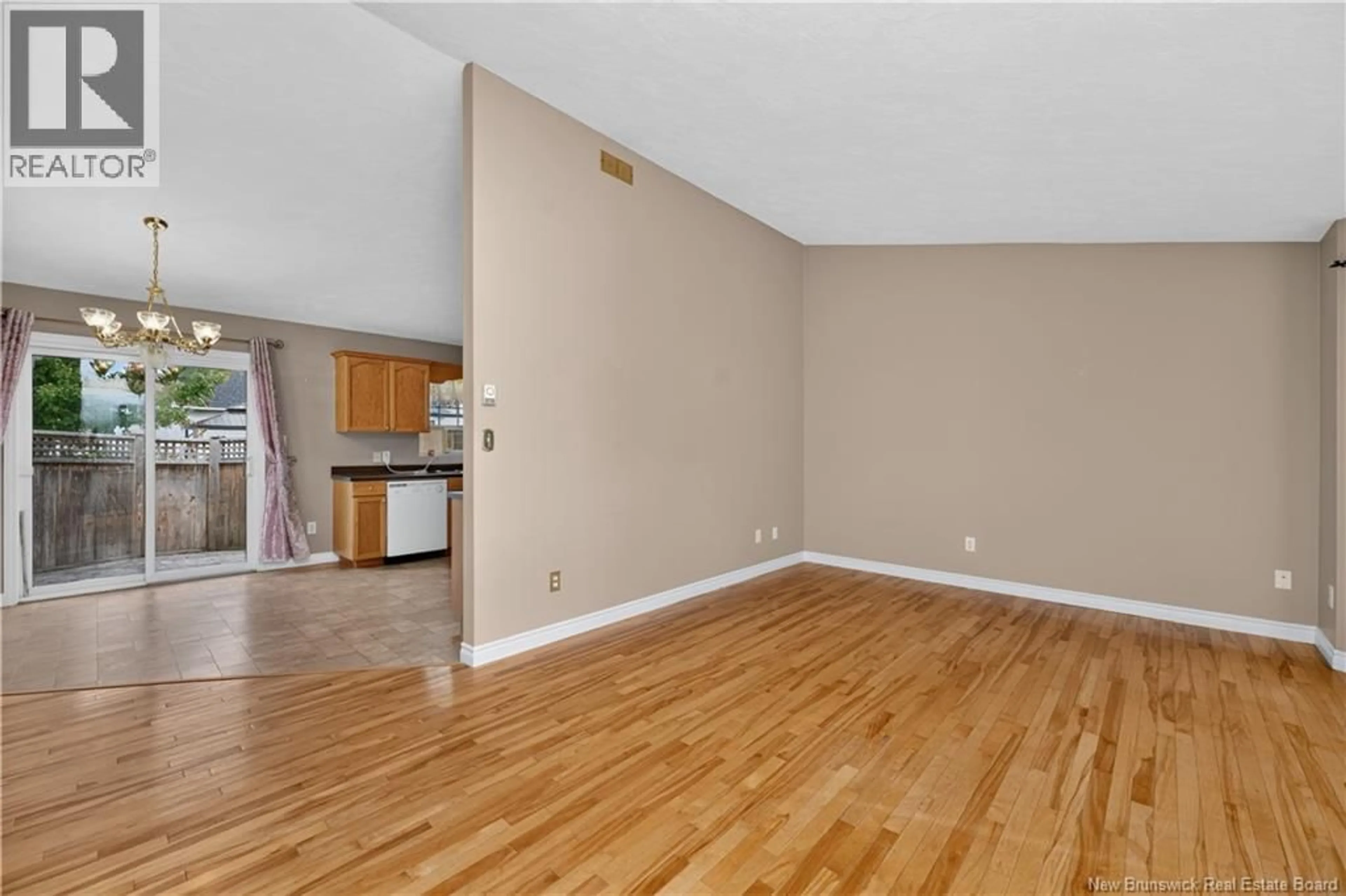 A pic of a room for 301 WORTHINGTON AVENUE, Moncton New Brunswick E1C0B7