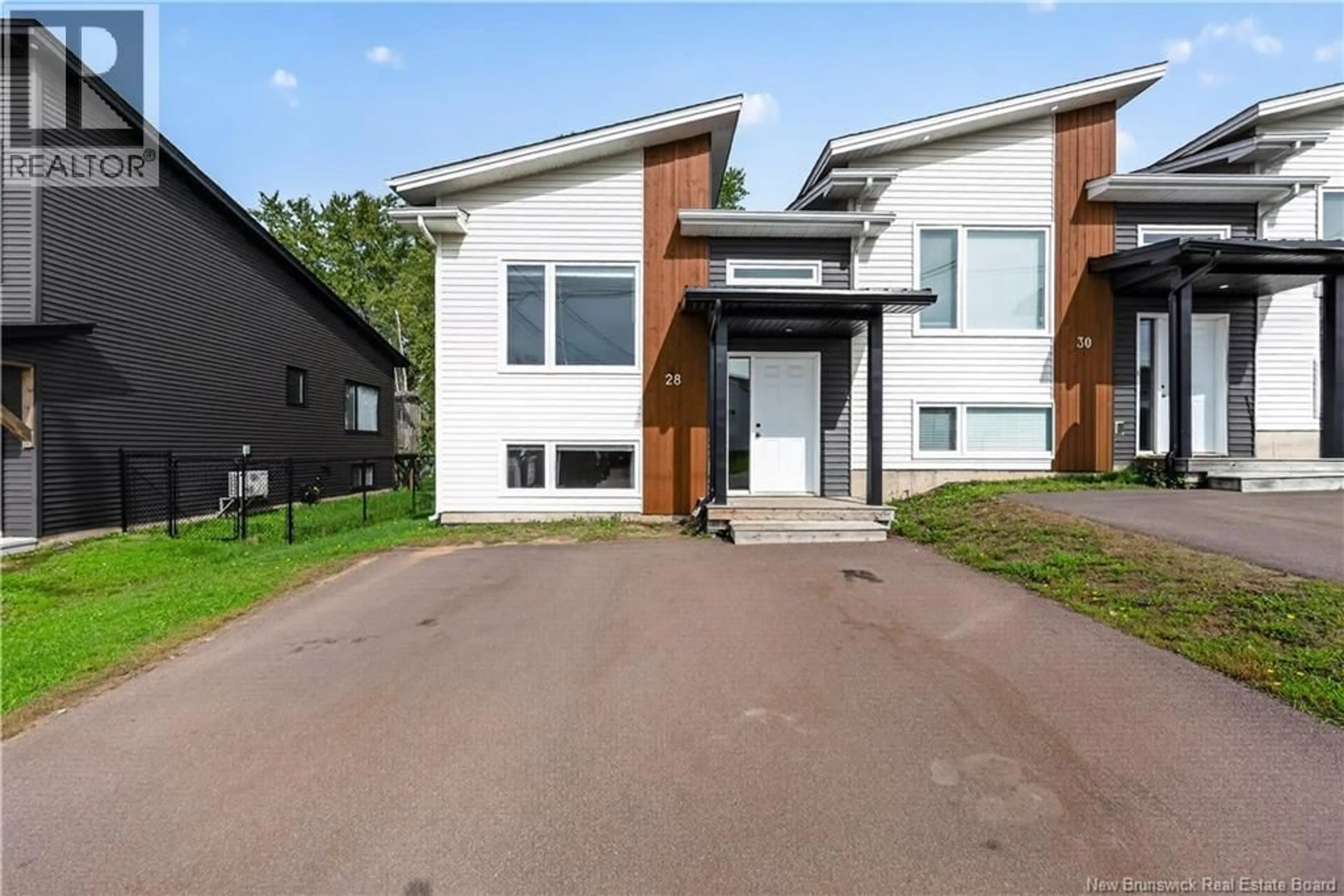Unknown for 28 DE LA COLLINE STREET, Dieppe New Brunswick E1A6N3